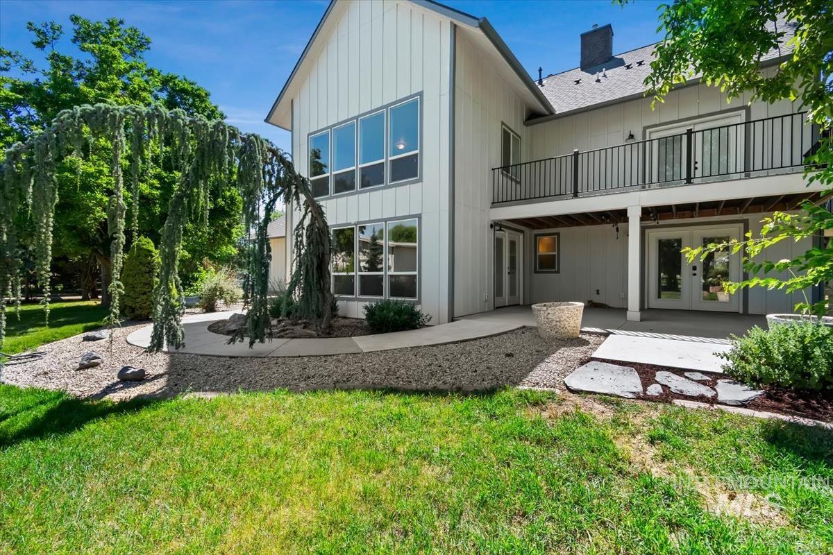 3040 N Duane Dr