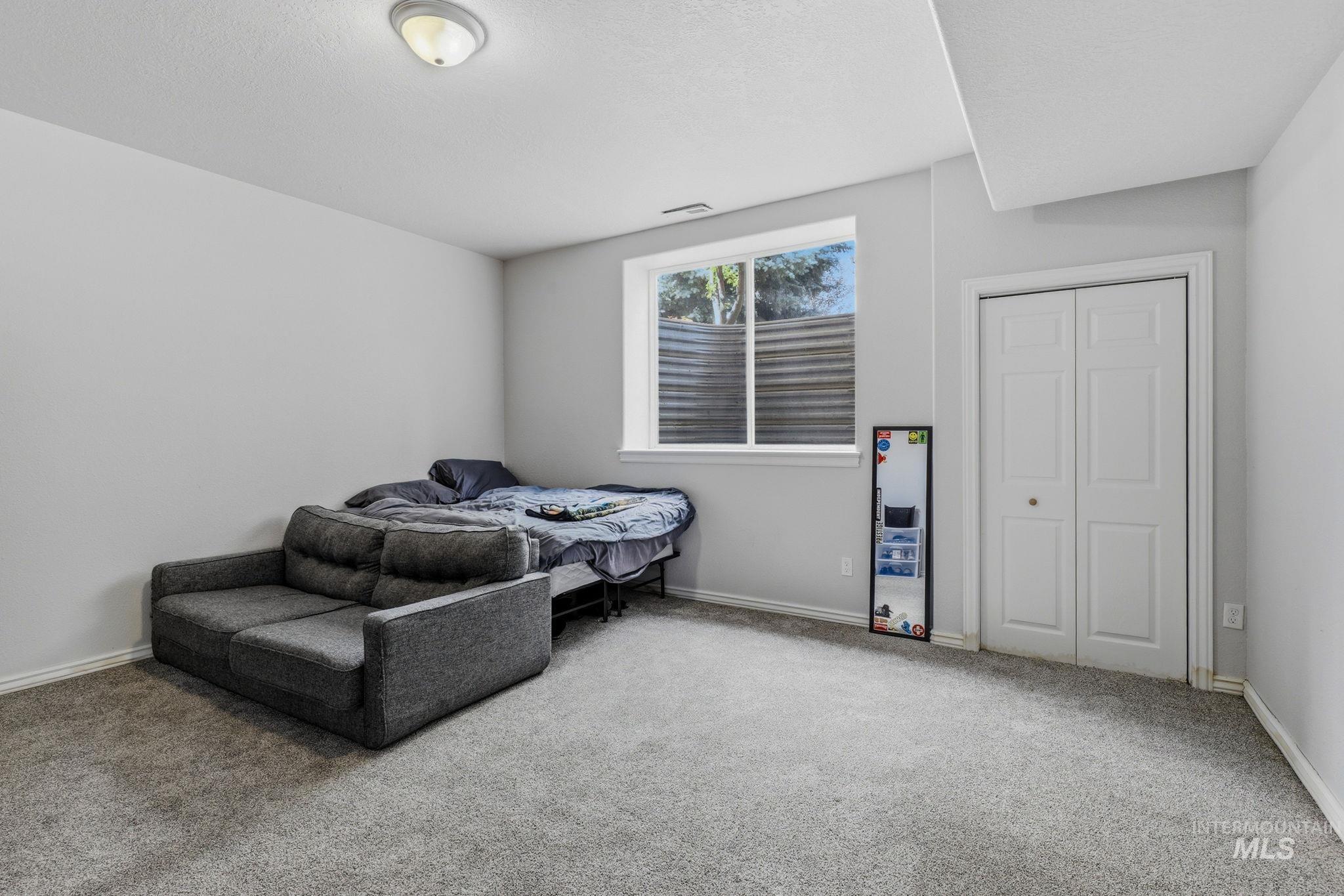 11601 W Campanula Dr