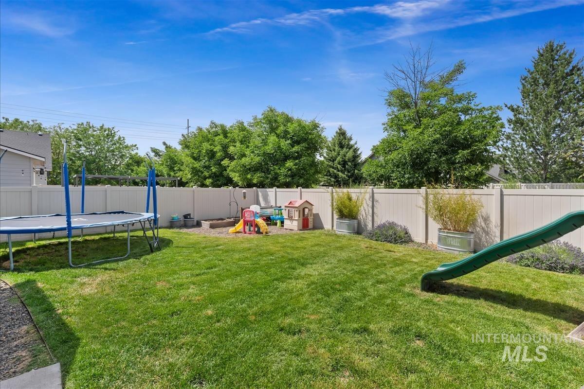 12116 W Ardyce Street