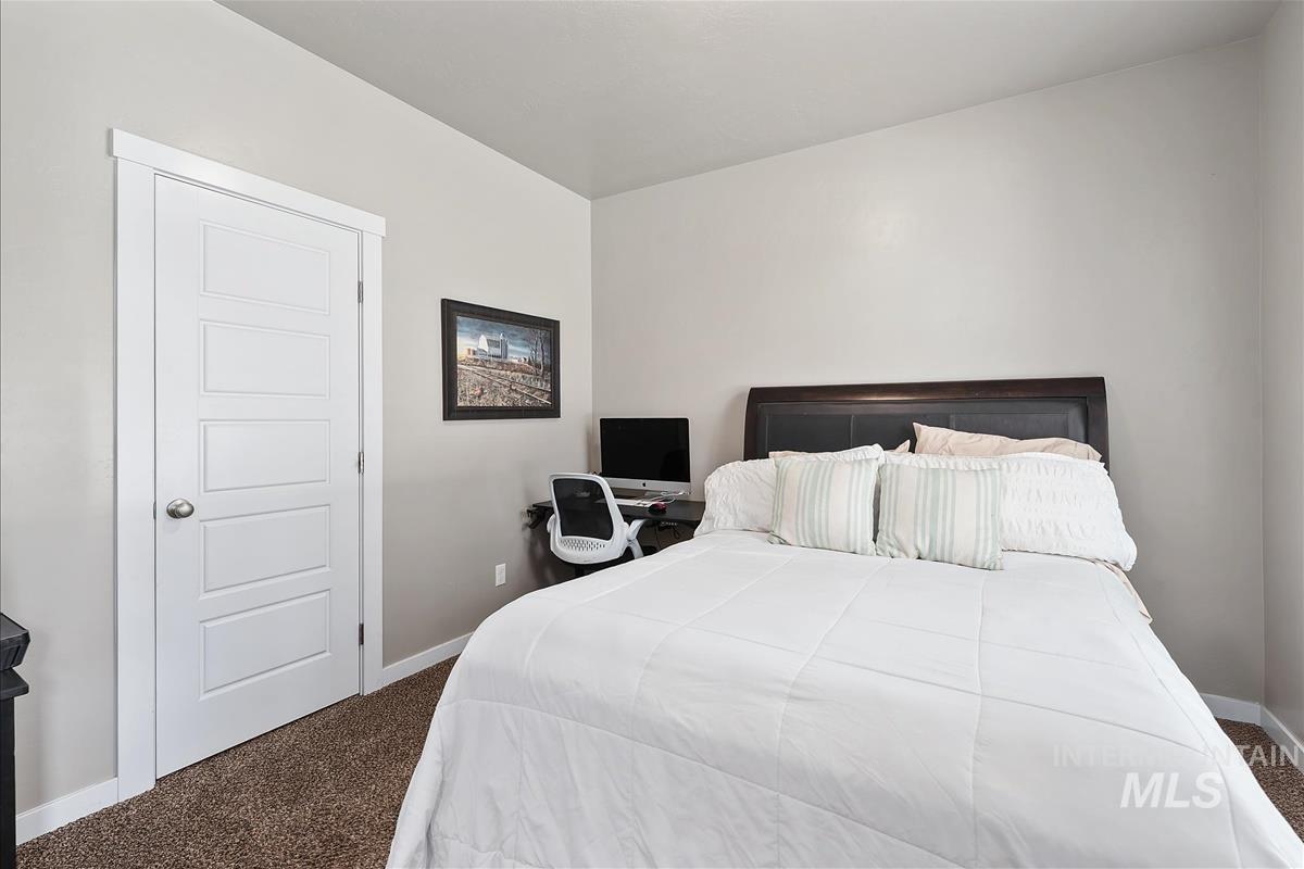 12116 W Ardyce Street