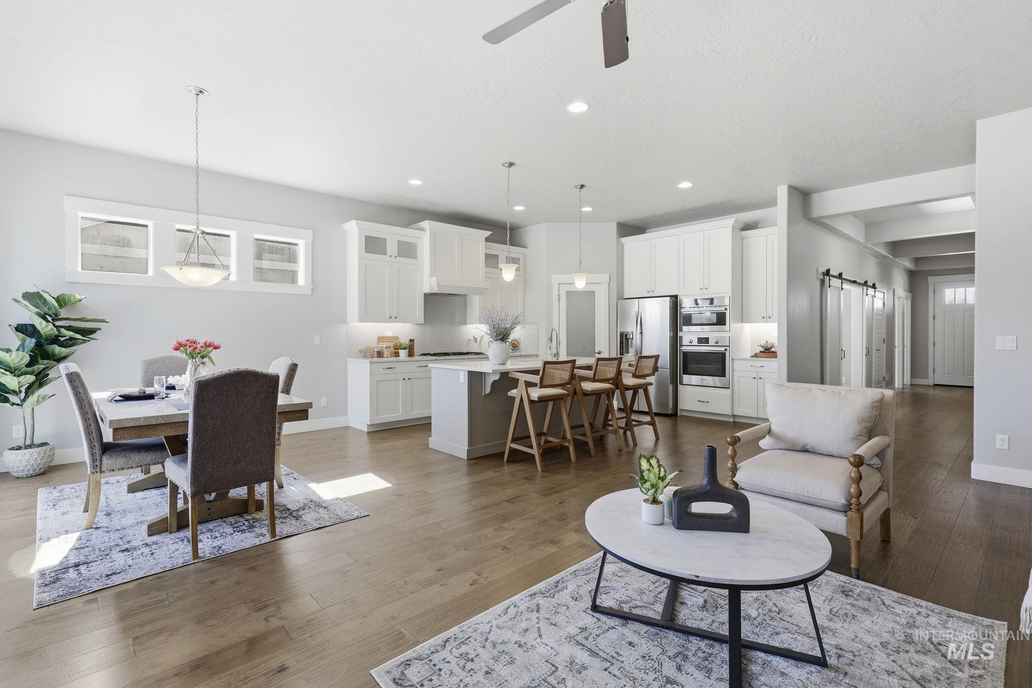 2524 E Picard Dr