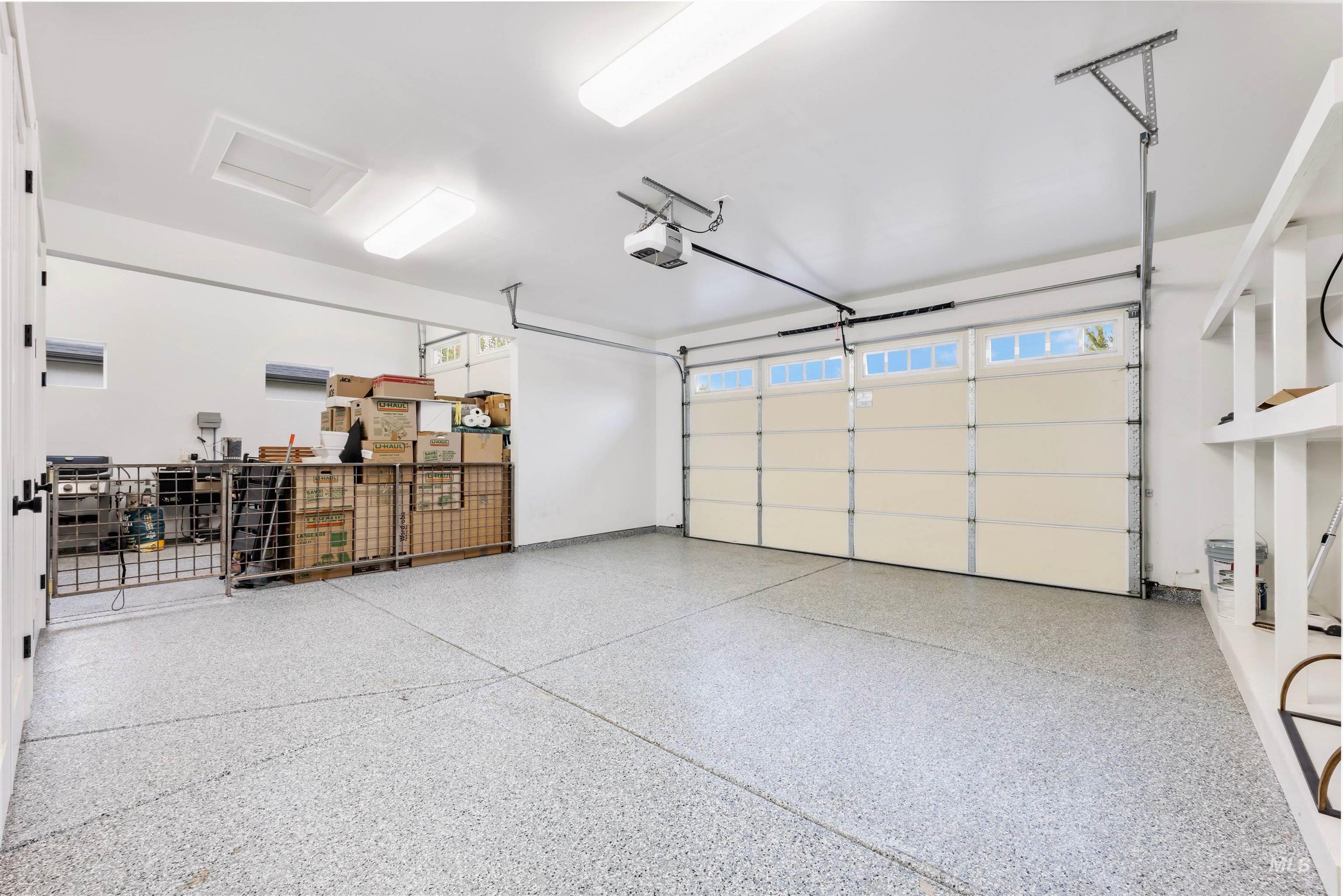 1789 N Tullshire