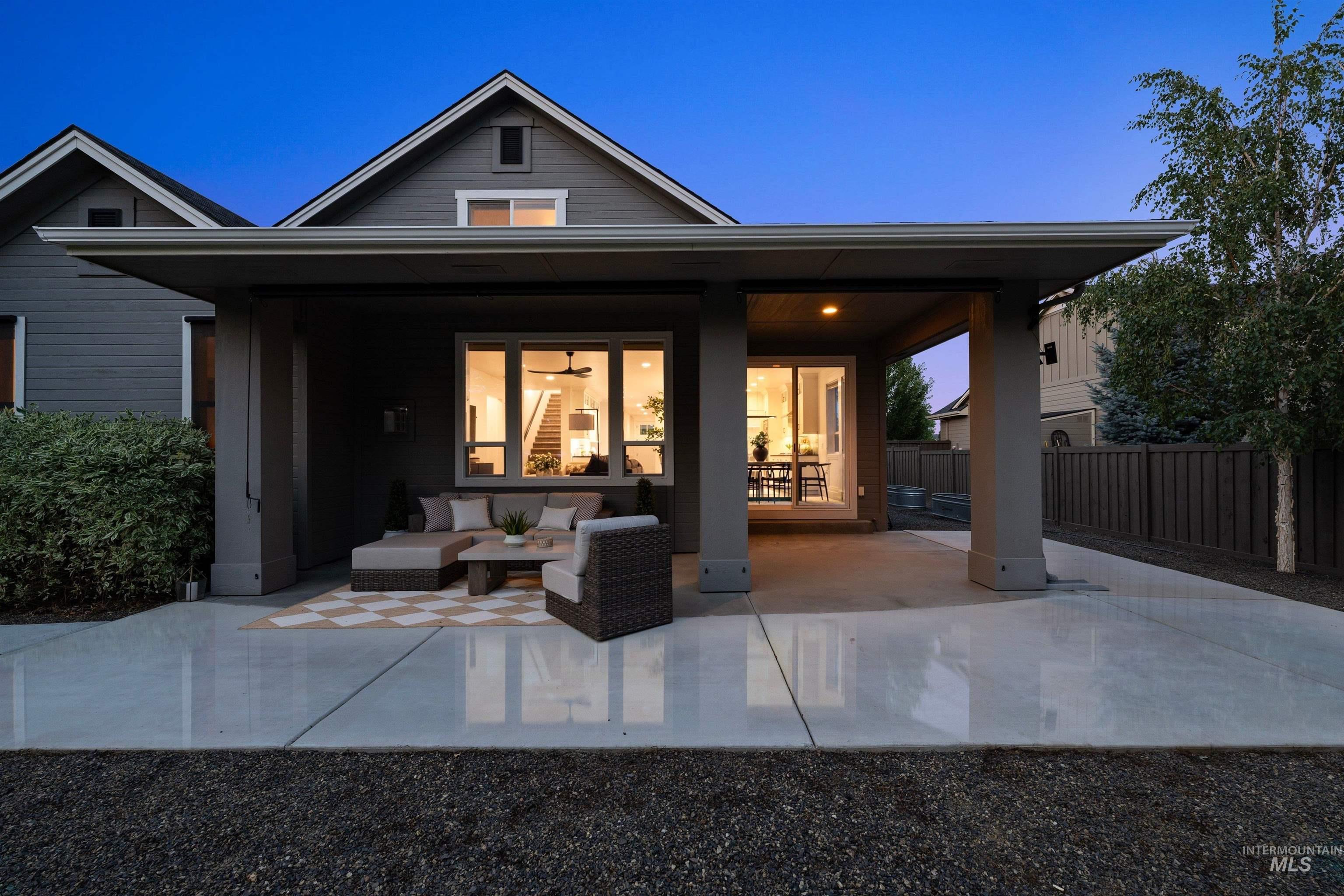1789 N Tullshire