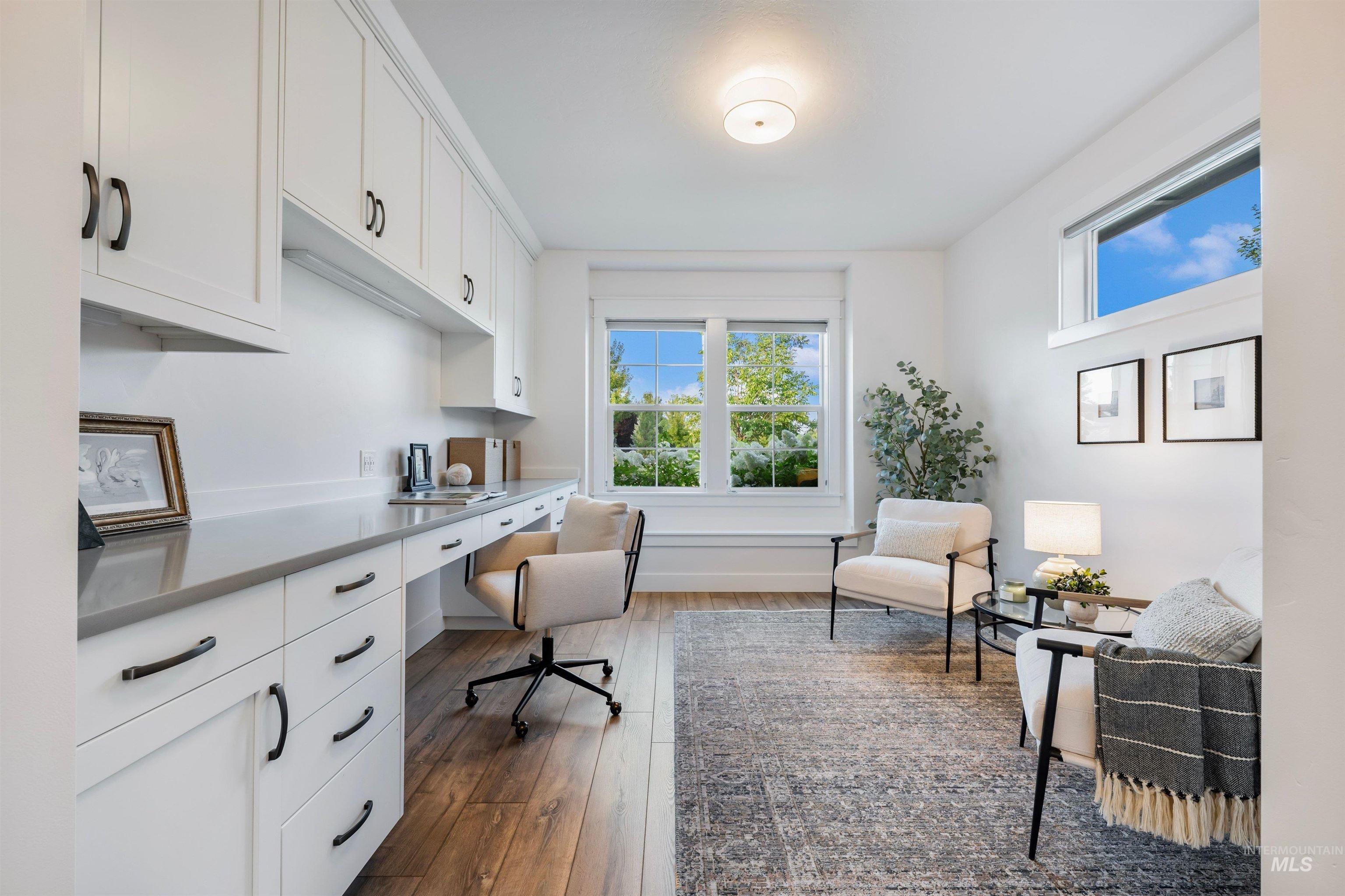 1789 N Tullshire