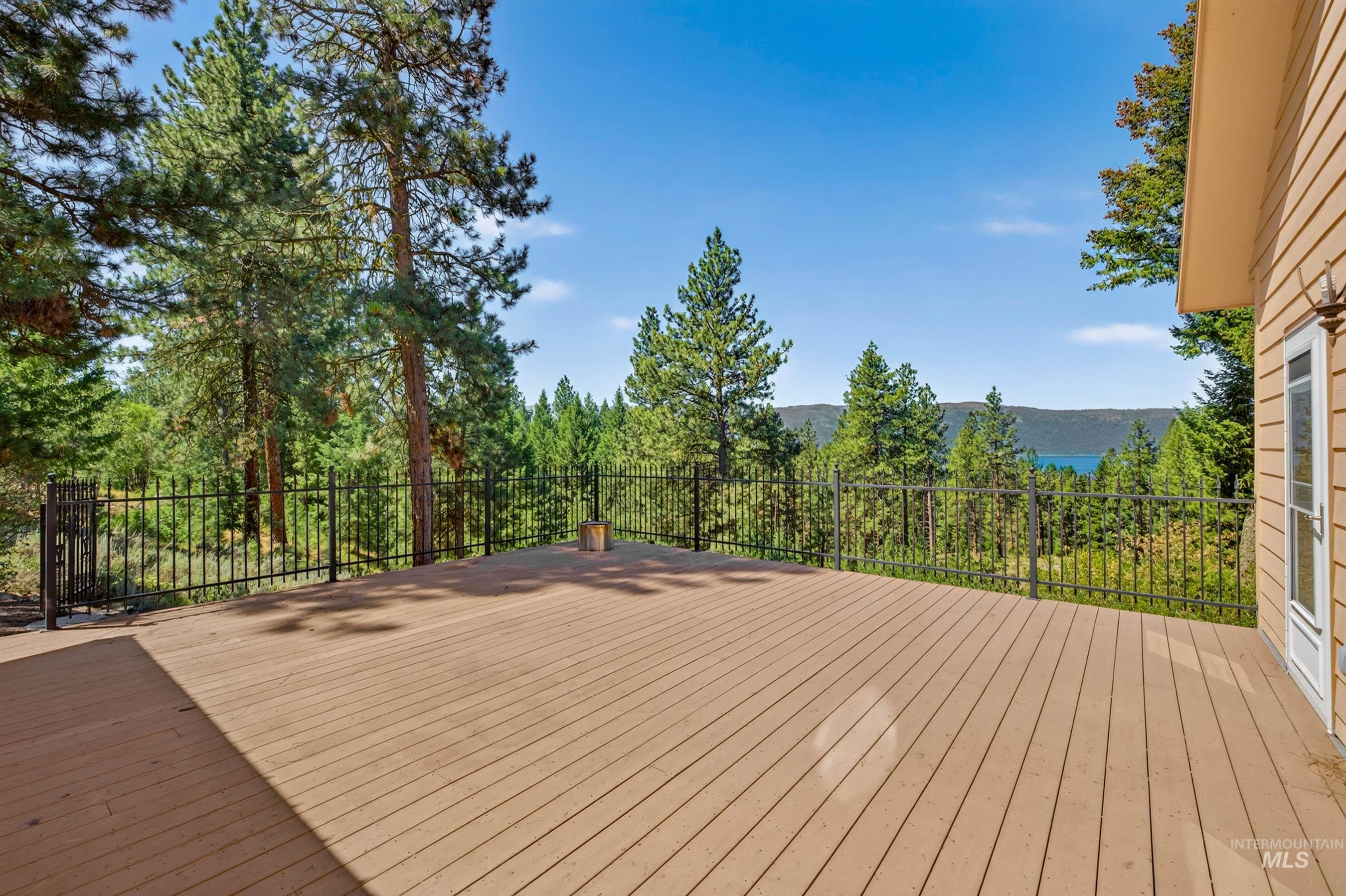 21 Starflower Dr