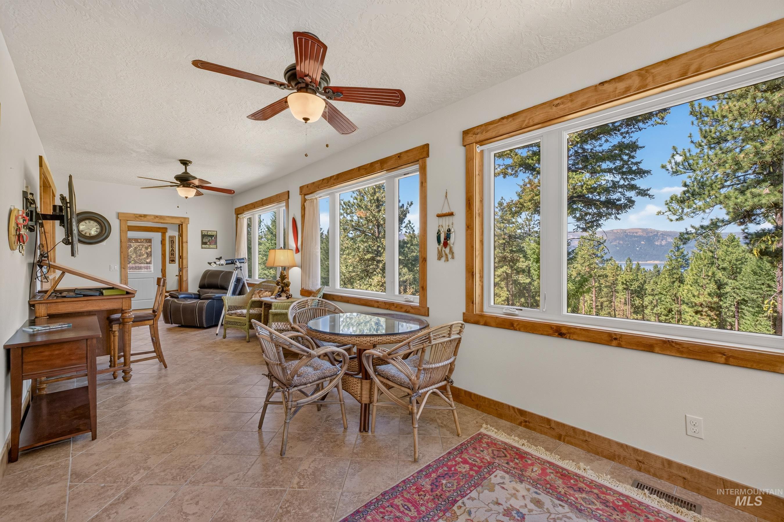 21 Starflower Dr