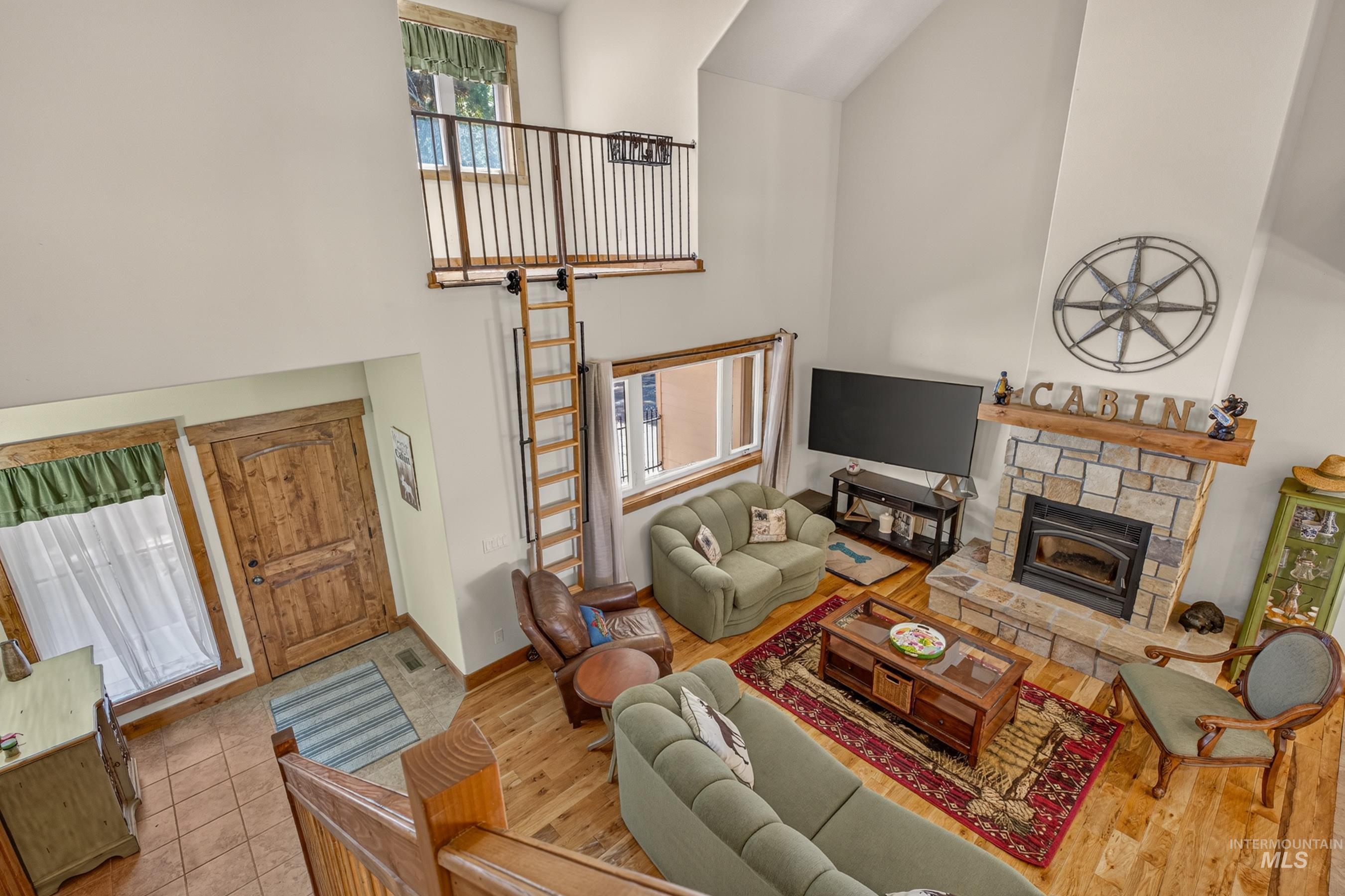 21 Starflower Dr