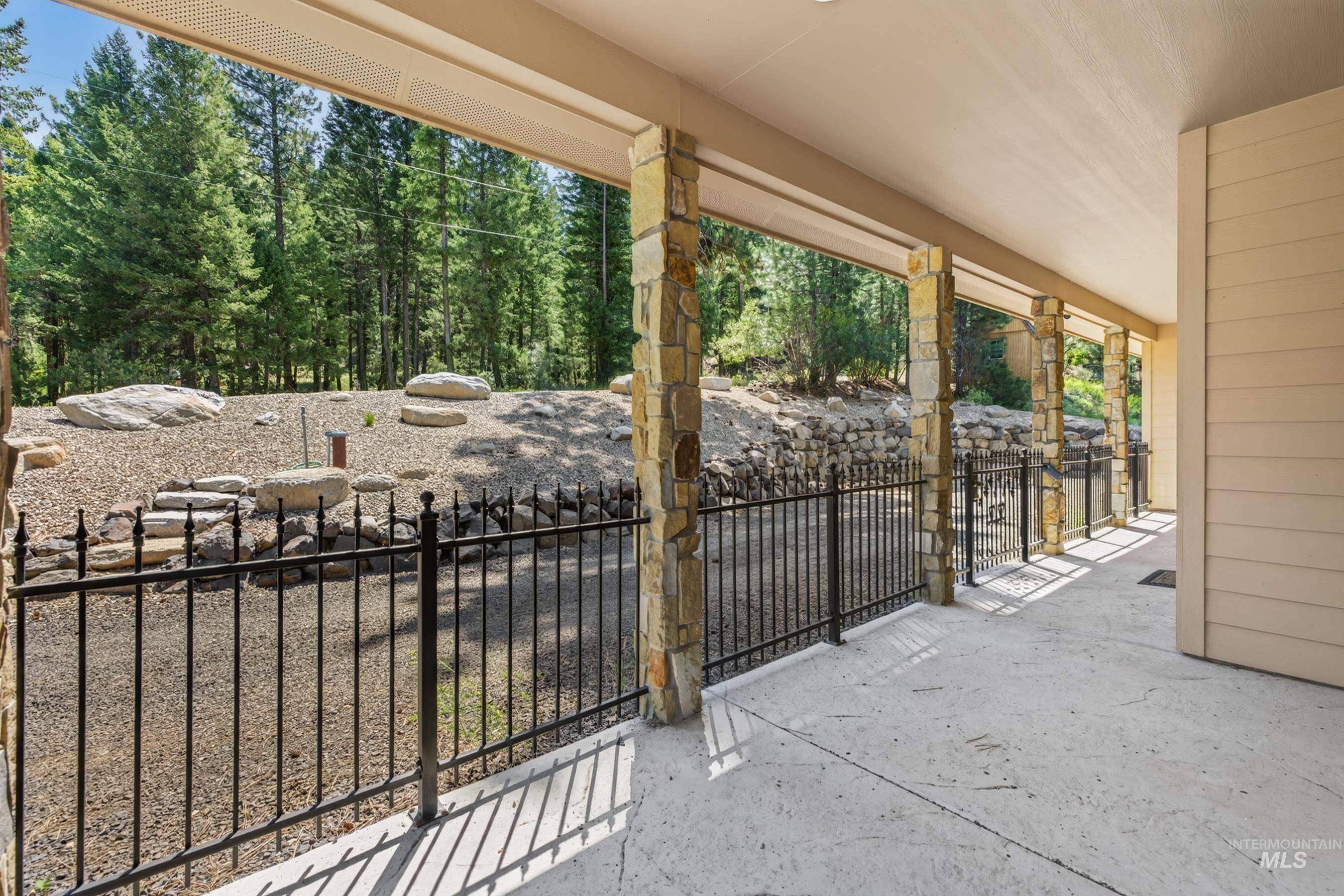 21 Starflower Dr