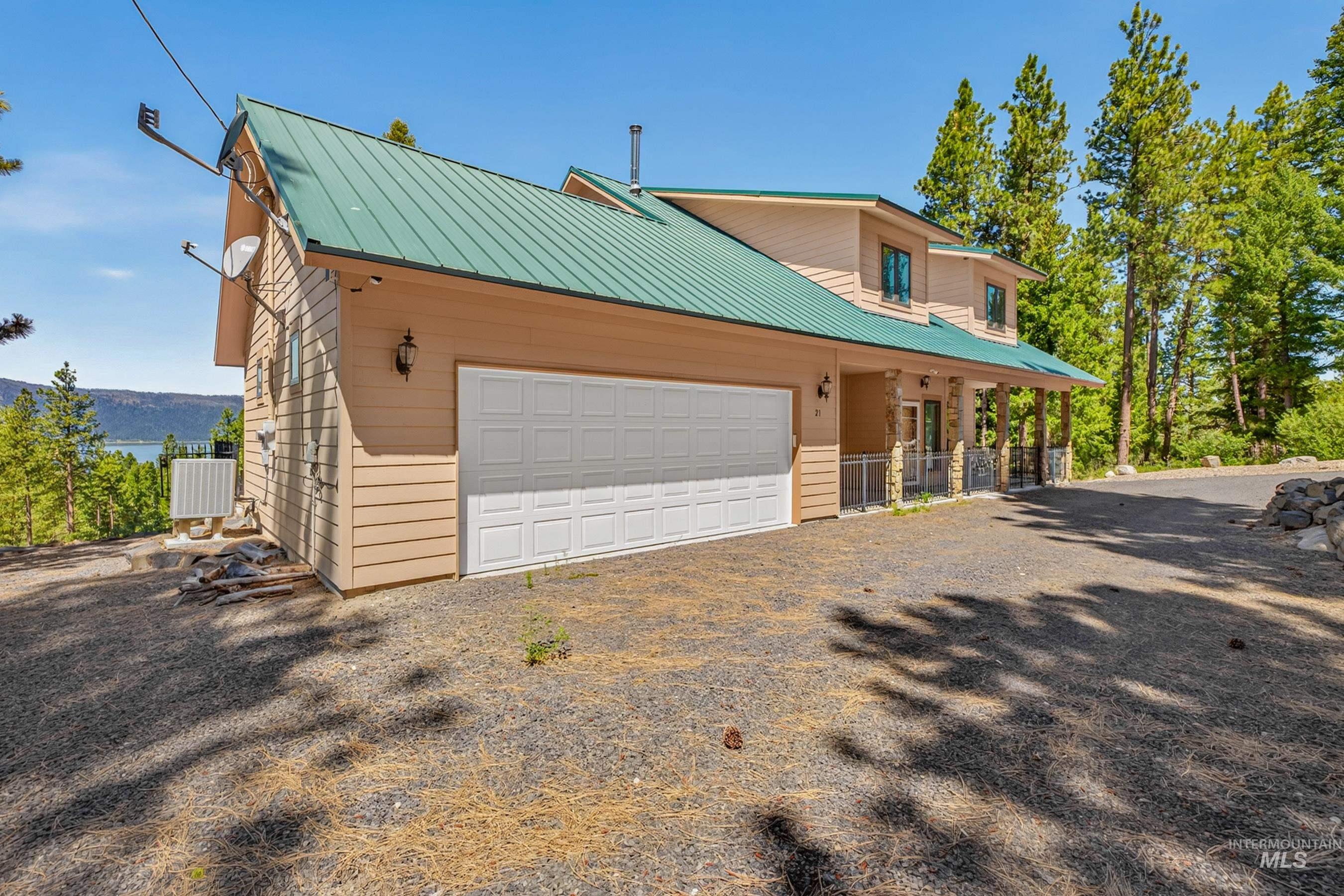 21 Starflower Dr