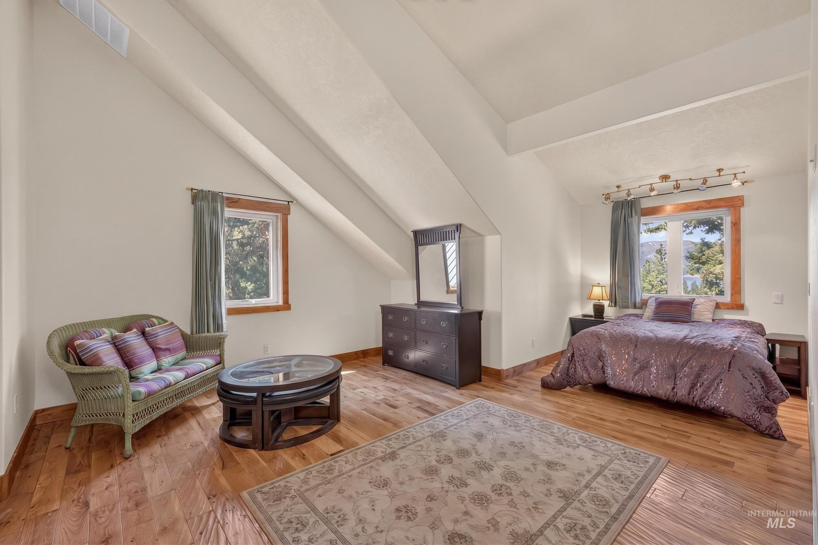 21 Starflower Dr