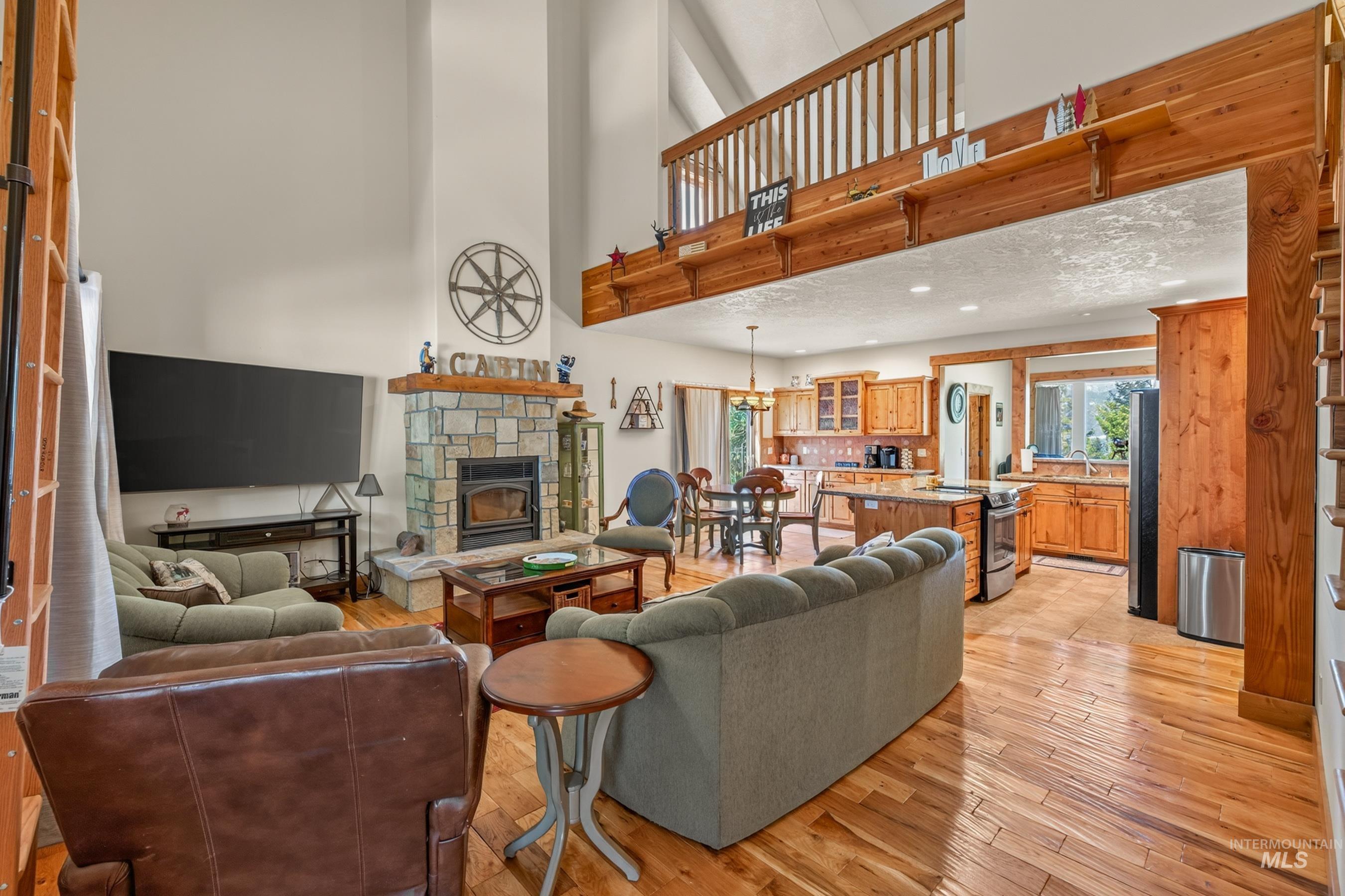 21 Starflower Dr
