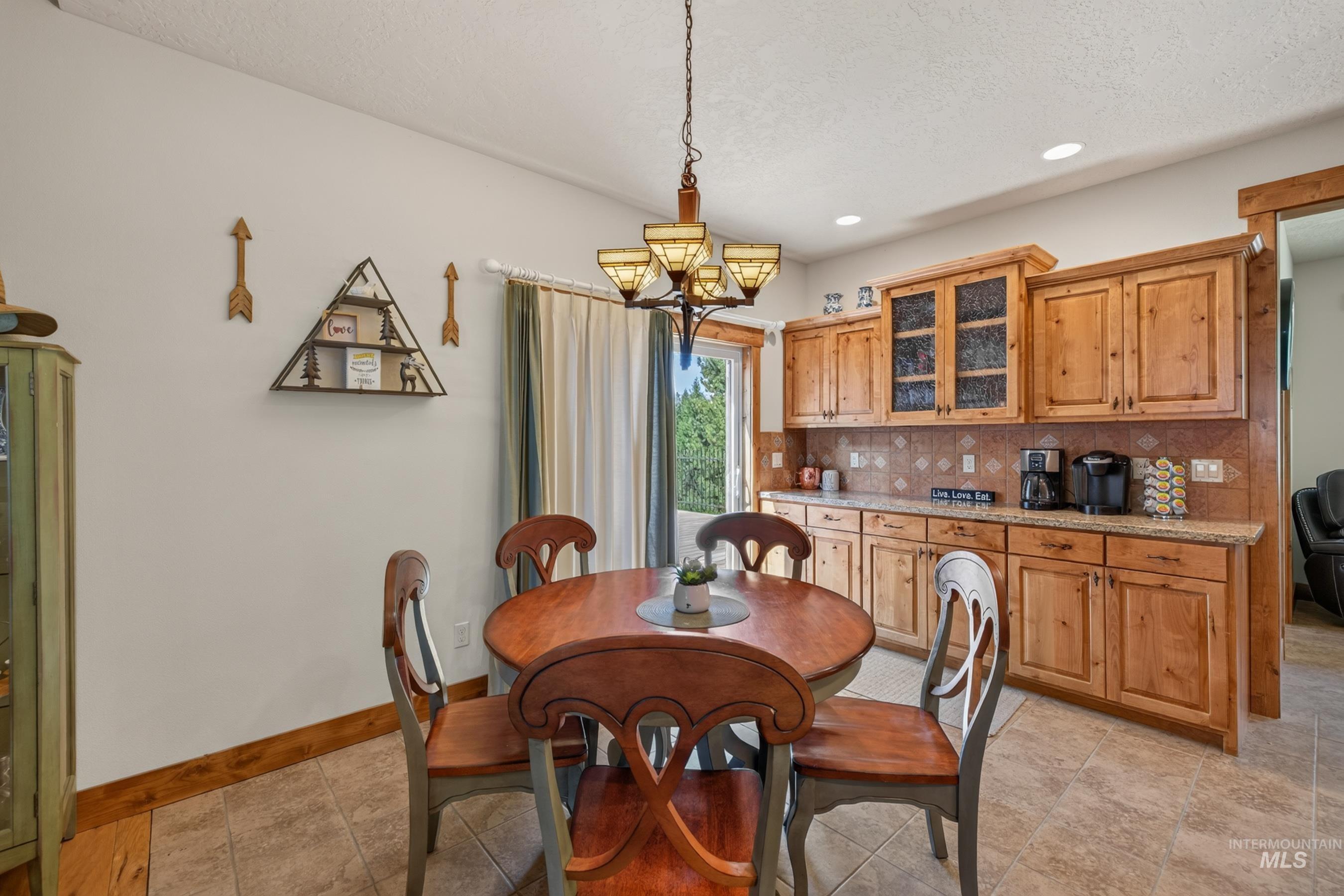 21 Starflower Dr