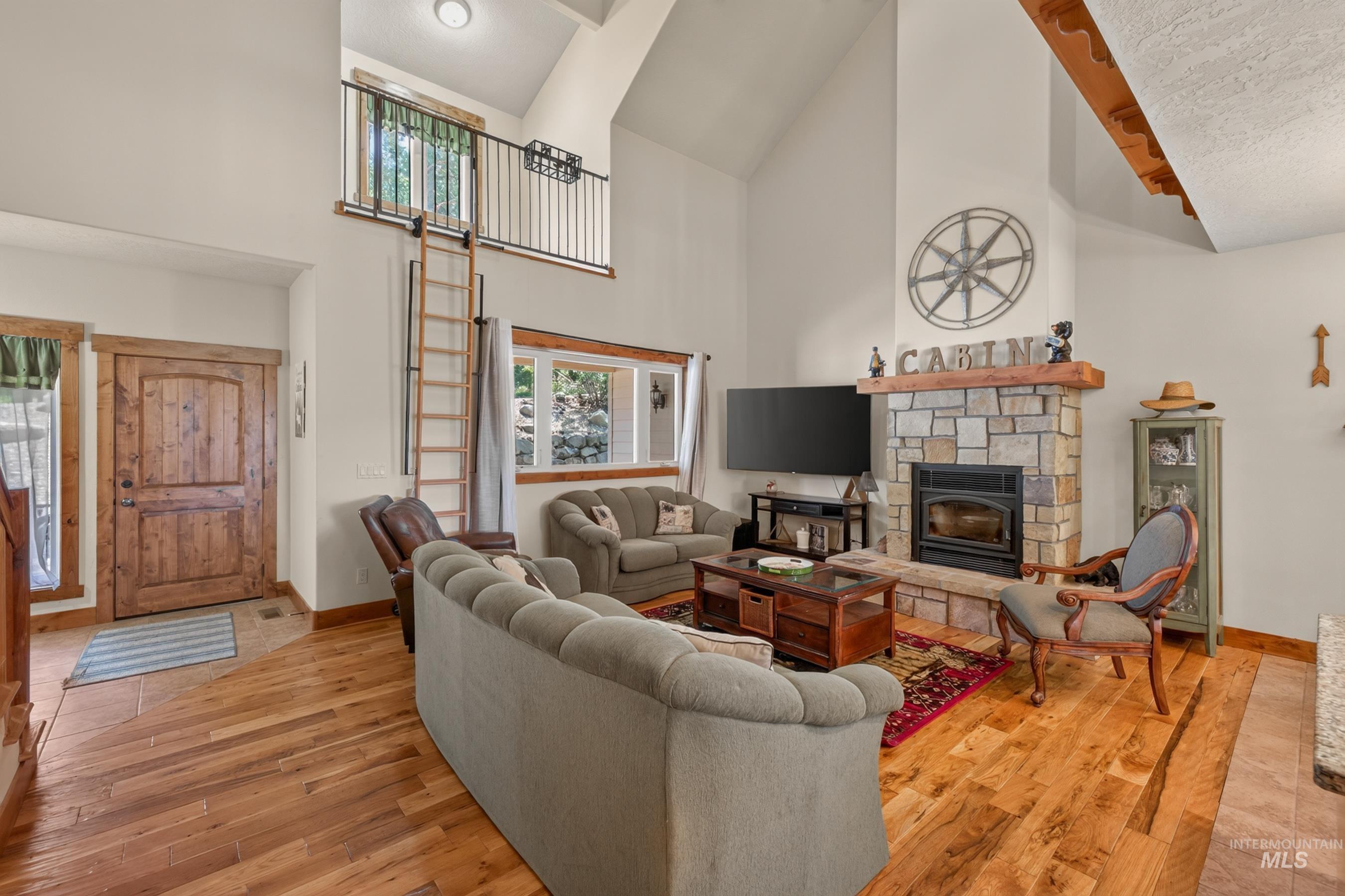 21 Starflower Dr