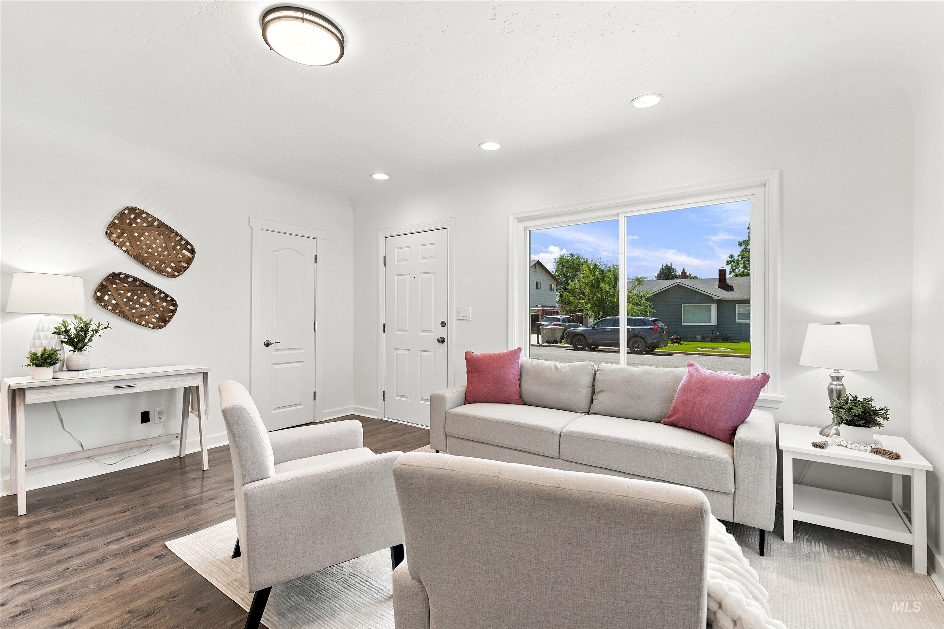 2024 Hird Ave