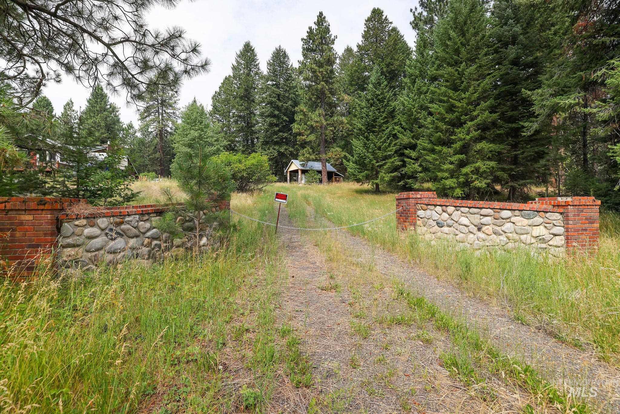 2165 West Mountain Rd