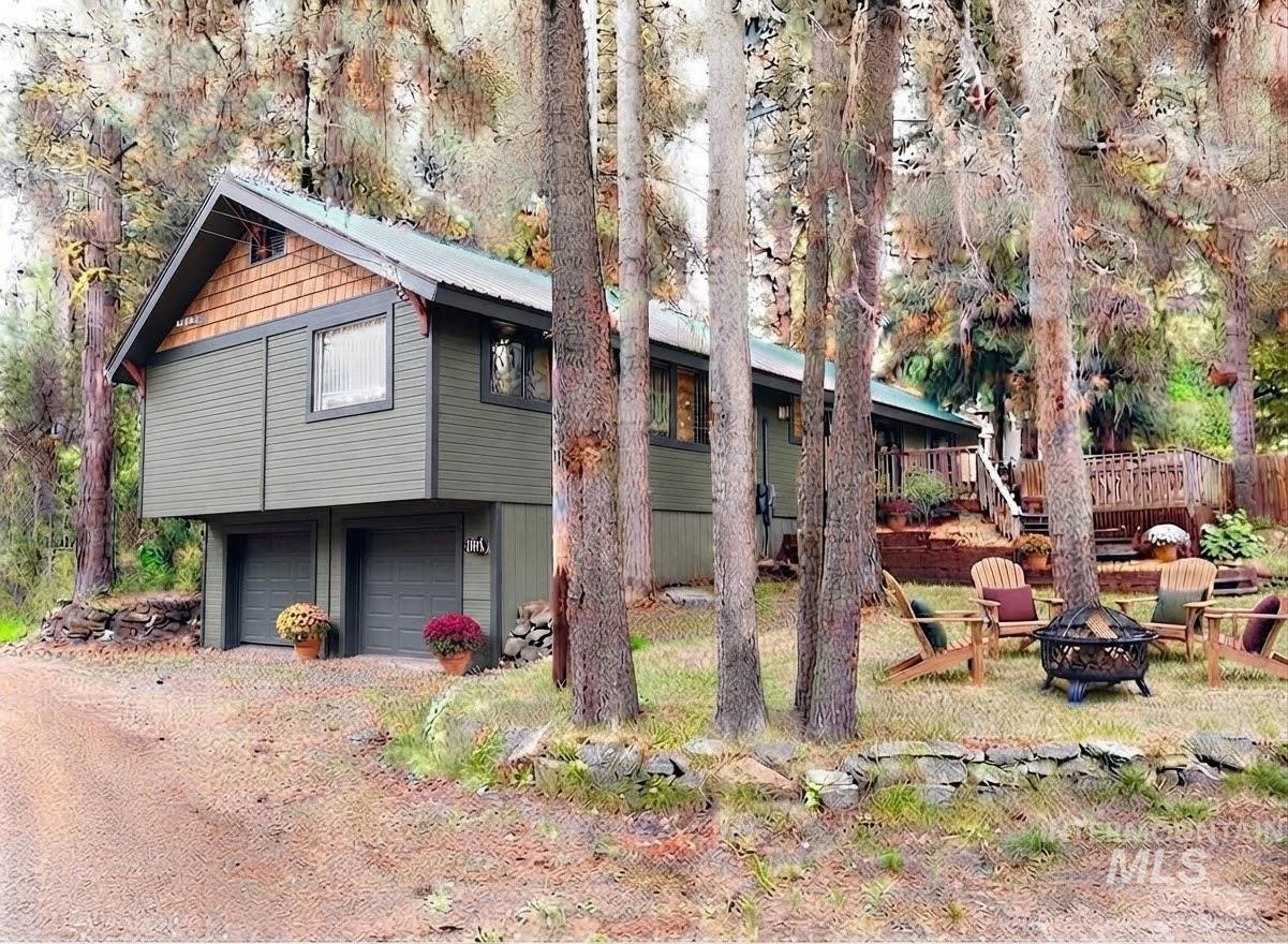 1025 Meadows Rd