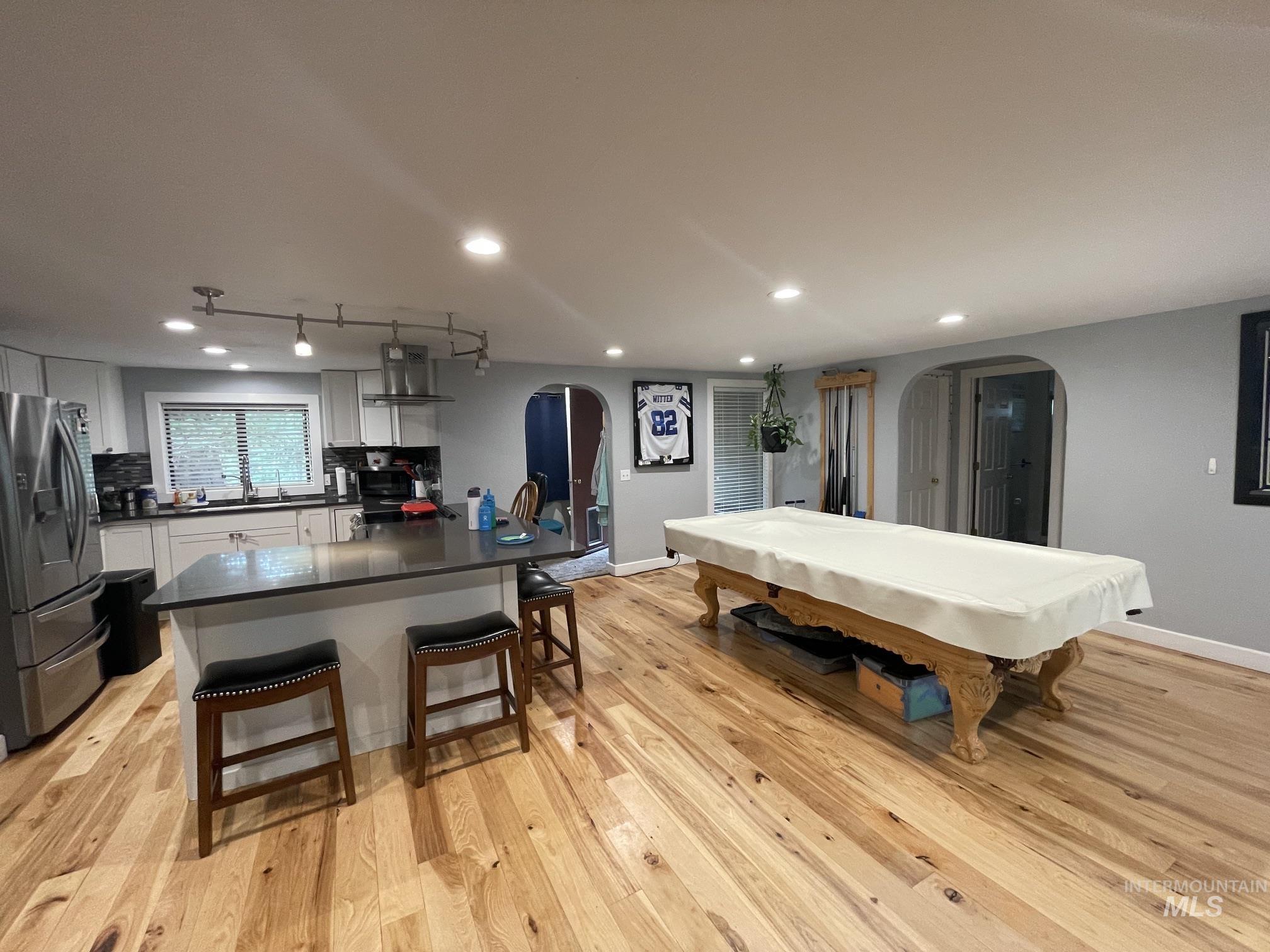 1025 Meadows Rd