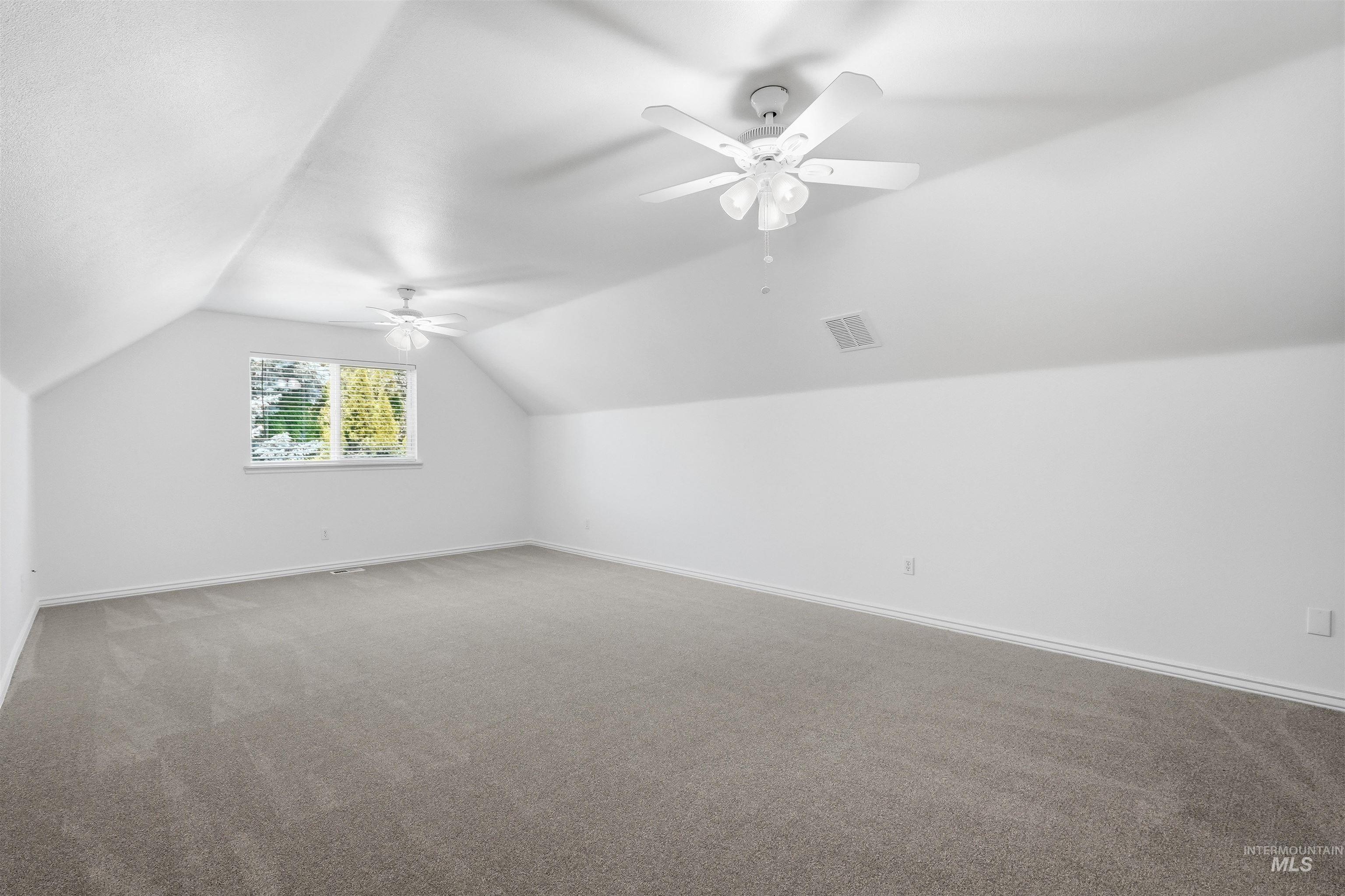 2464 E Lenox Ct