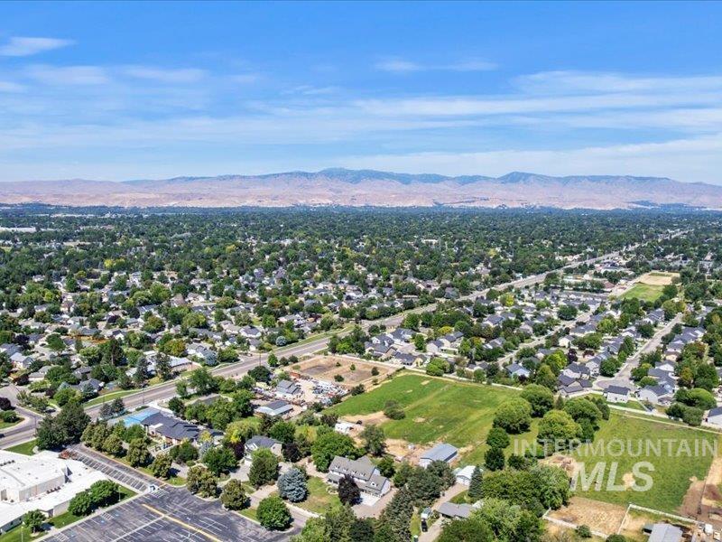 3040 N Duane Dr