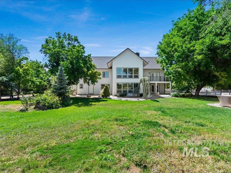 3040 N Duane Dr