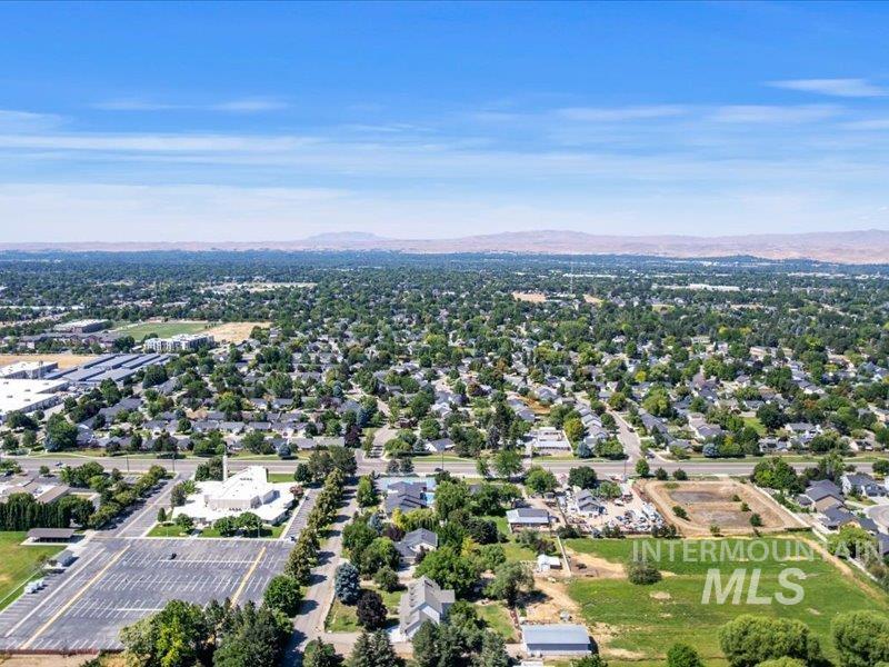 3040 N Duane Dr