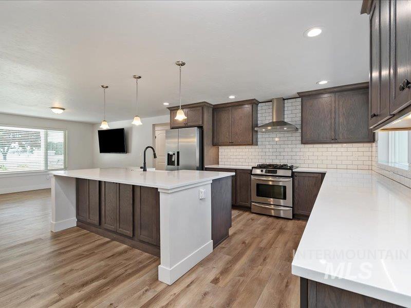 3040 N Duane Dr