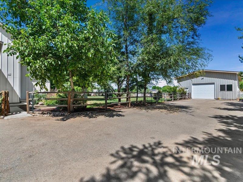3040 N Duane Dr