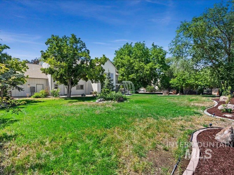 3040 N Duane Dr