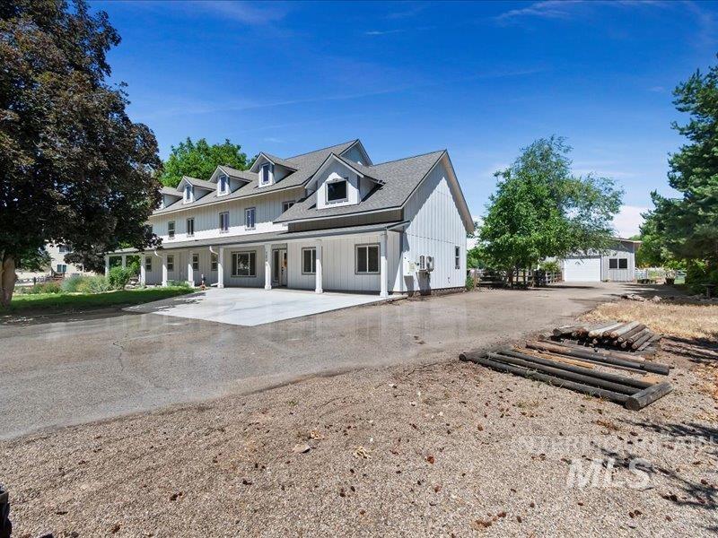 3040 N Duane Dr