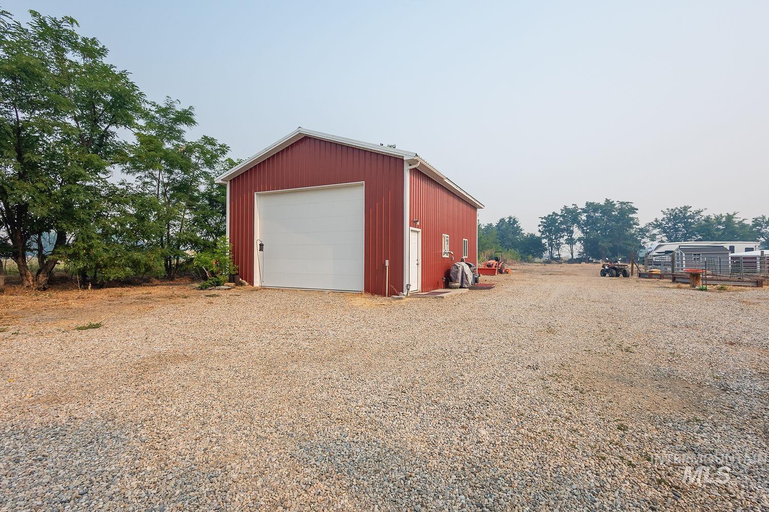 110 E Sales Yard Rd