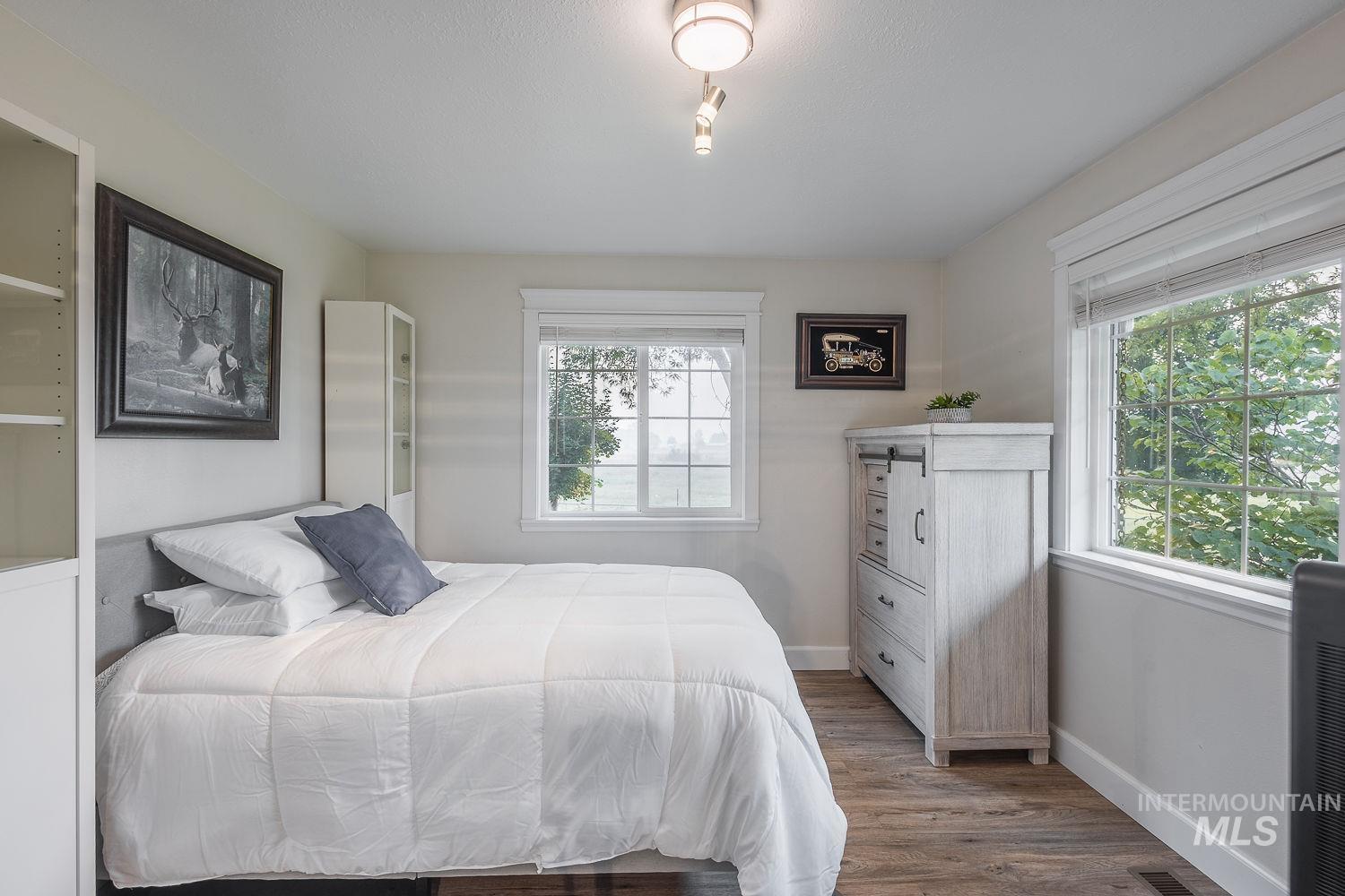 110 E Sales Yard Rd