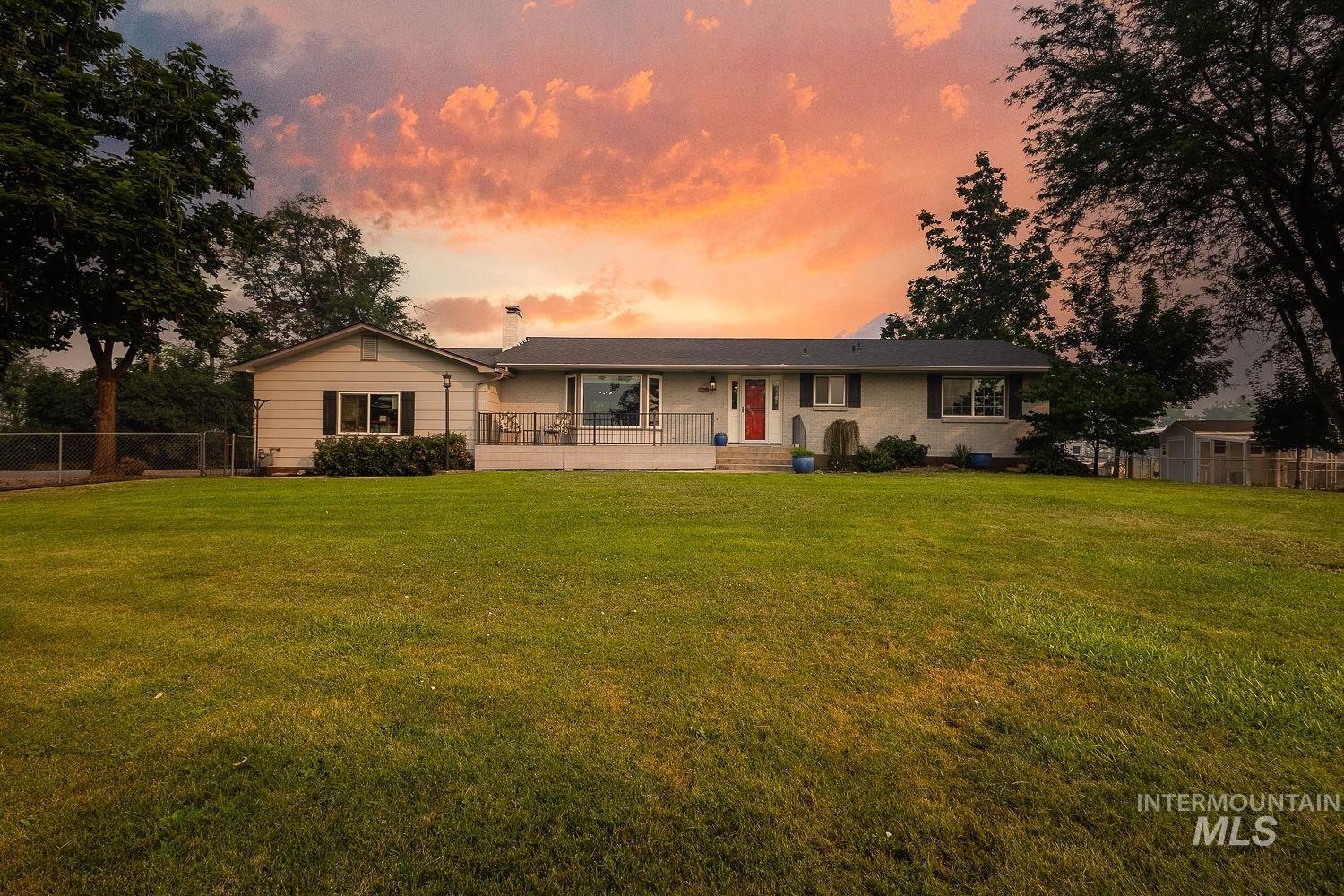 110 E Sales Yard Rd