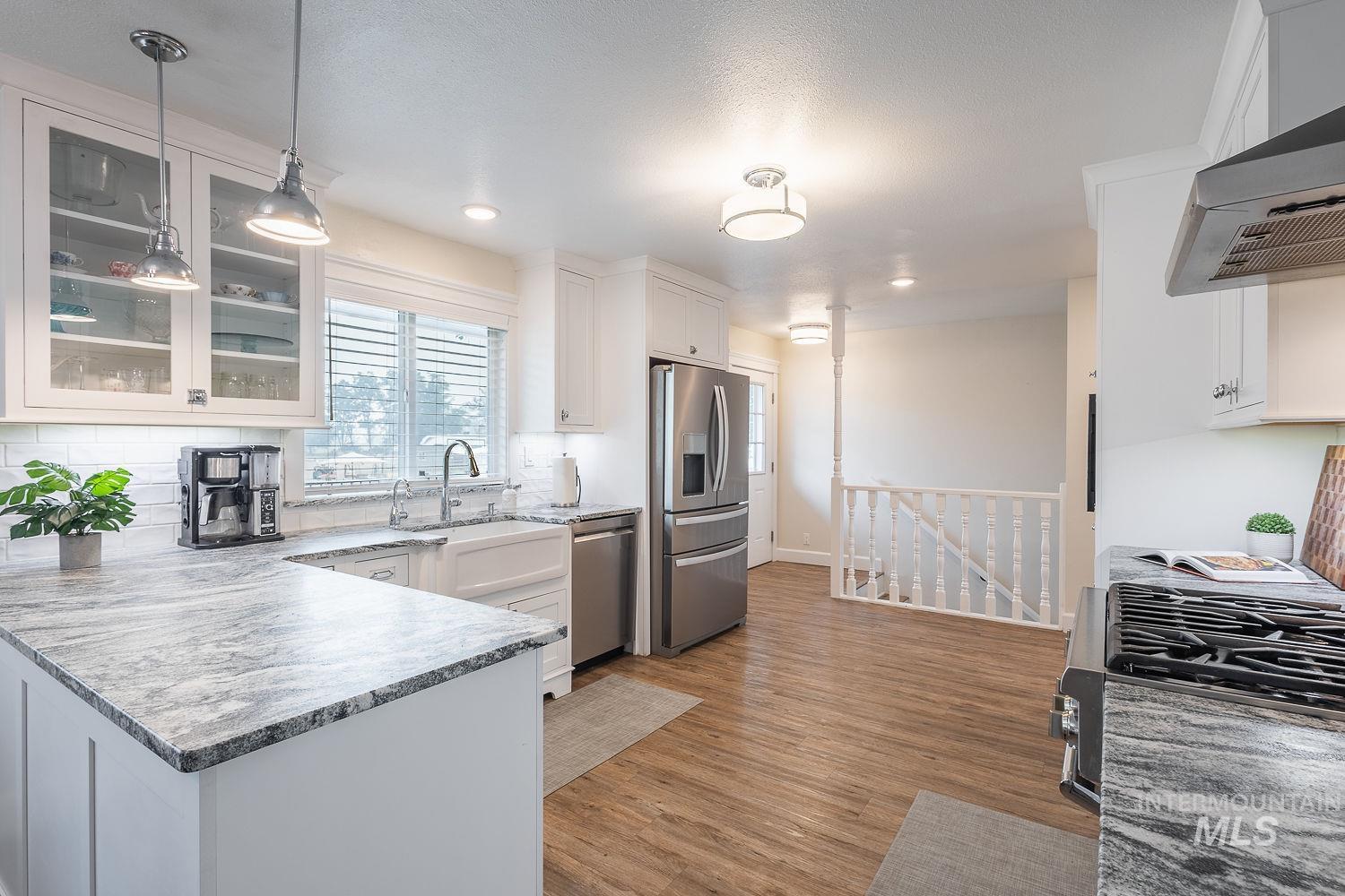 110 E Sales Yard Rd