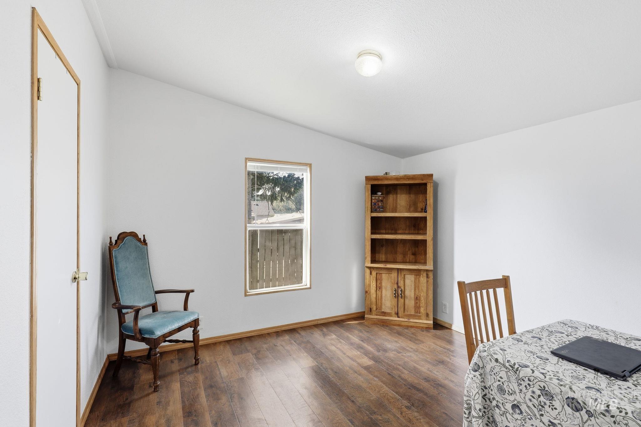 689 Notus Rd
