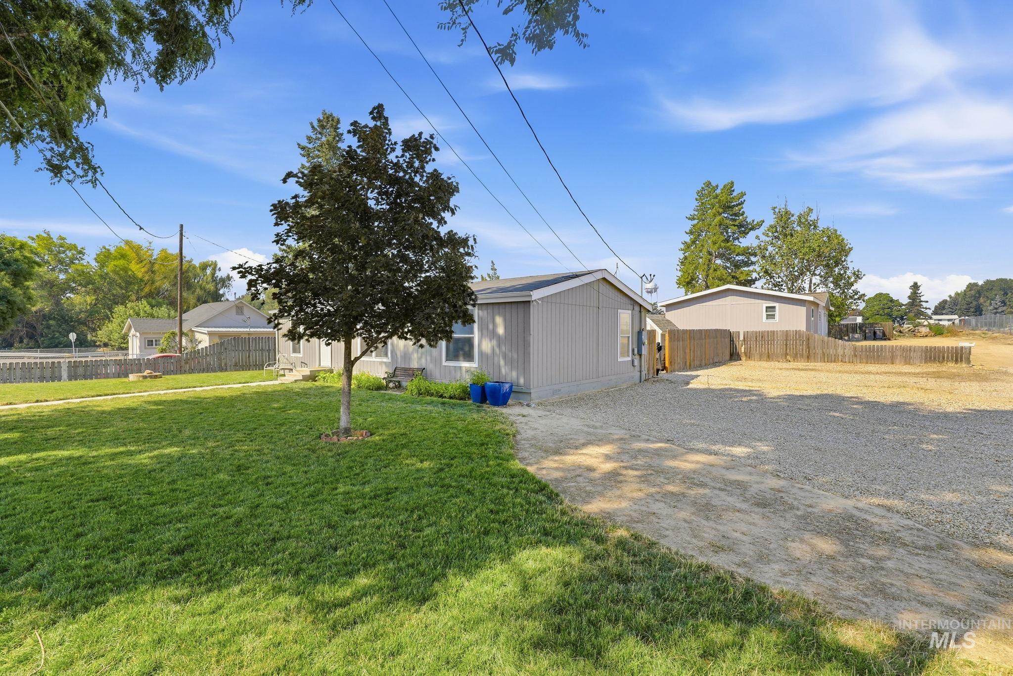 689 Notus Rd