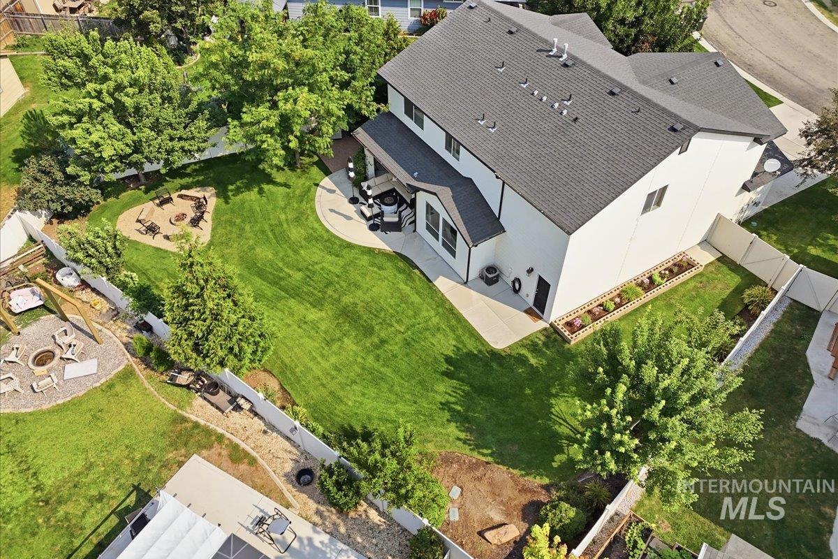 1181 W Creekbury Dr