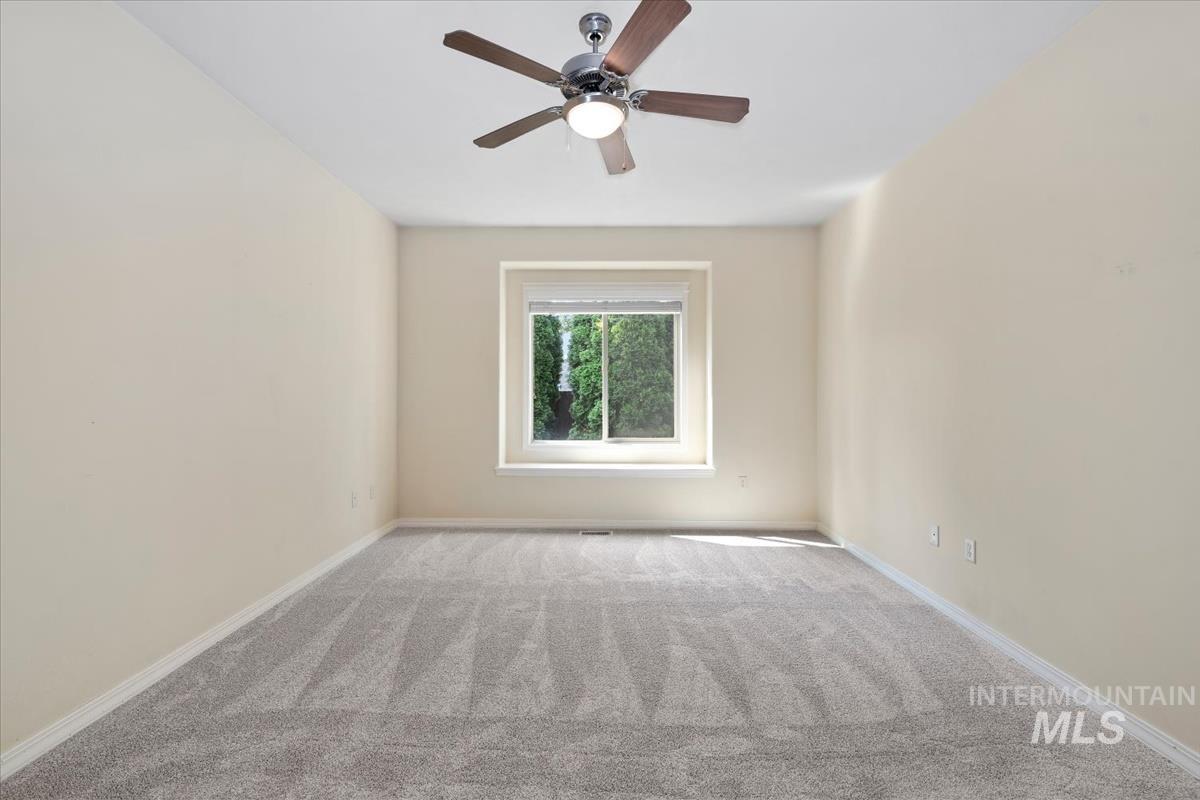 9207 W Steve St