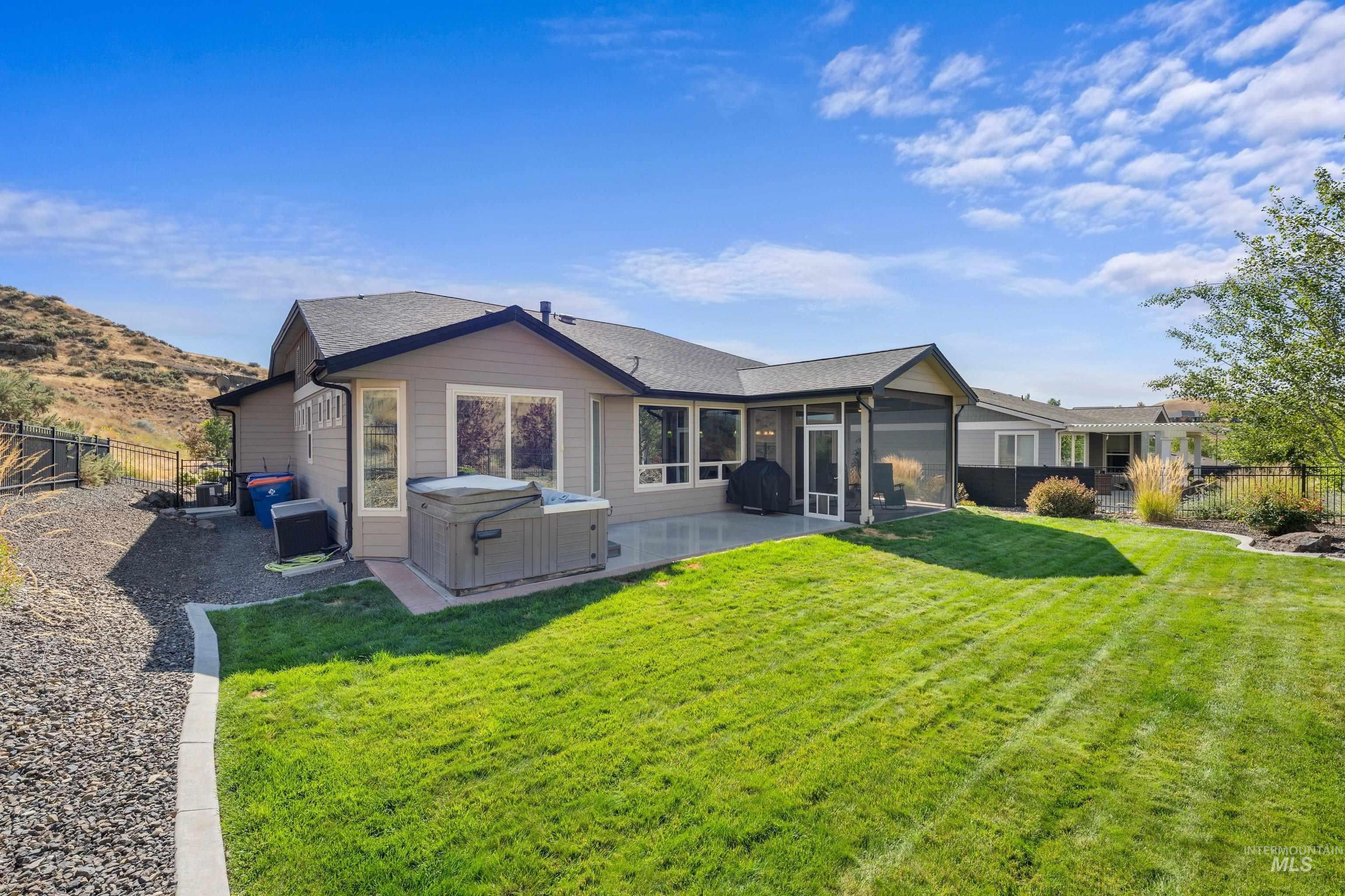 18887 N Summer Pl.