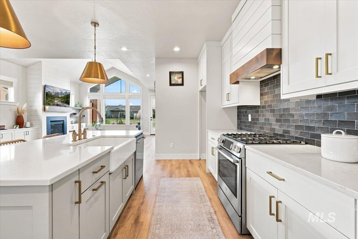 6224 S Wayland Way