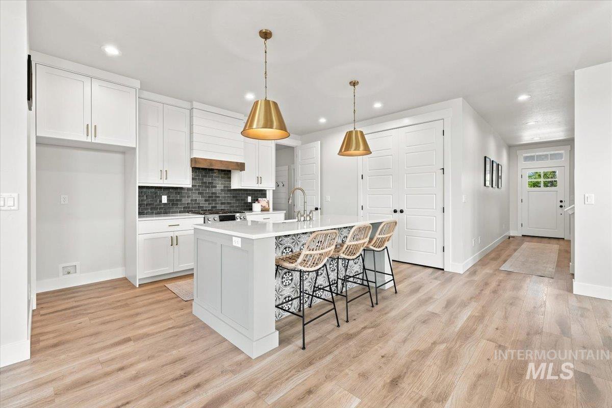 6224 S Wayland Way