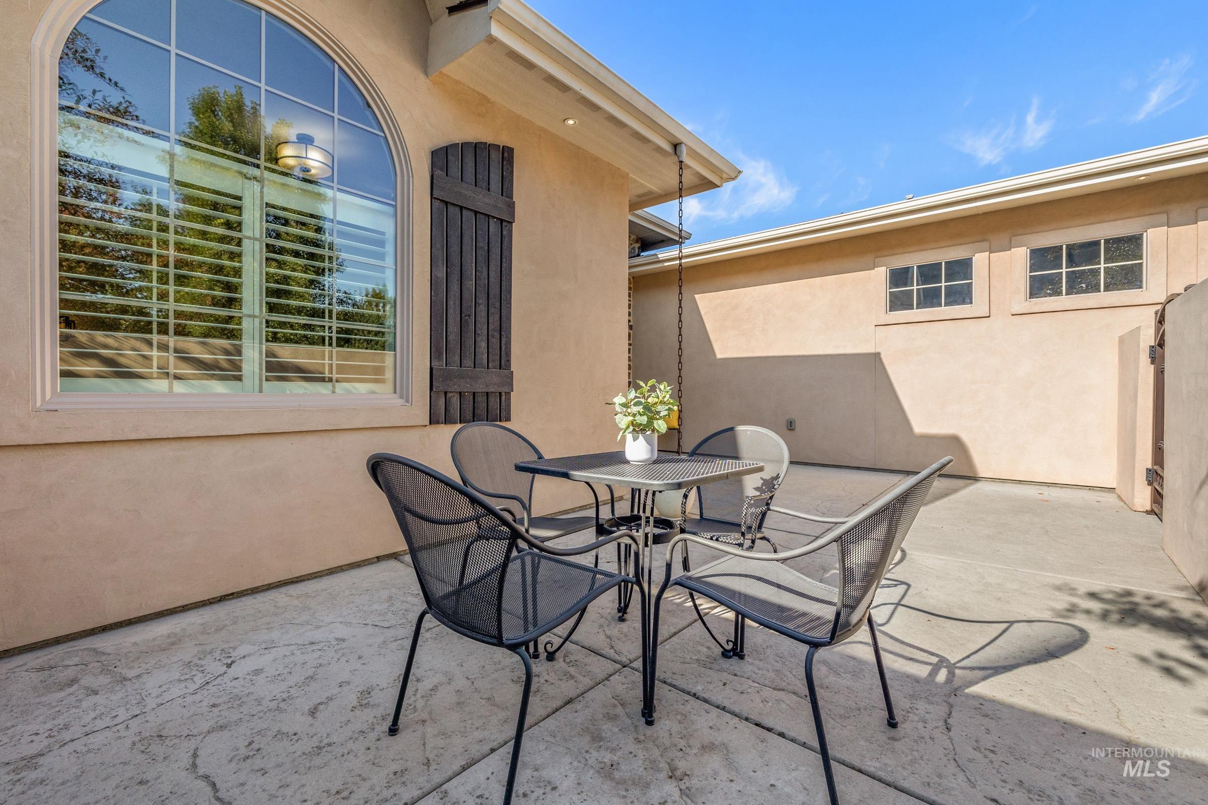 12259 W Seven Lakes Ln