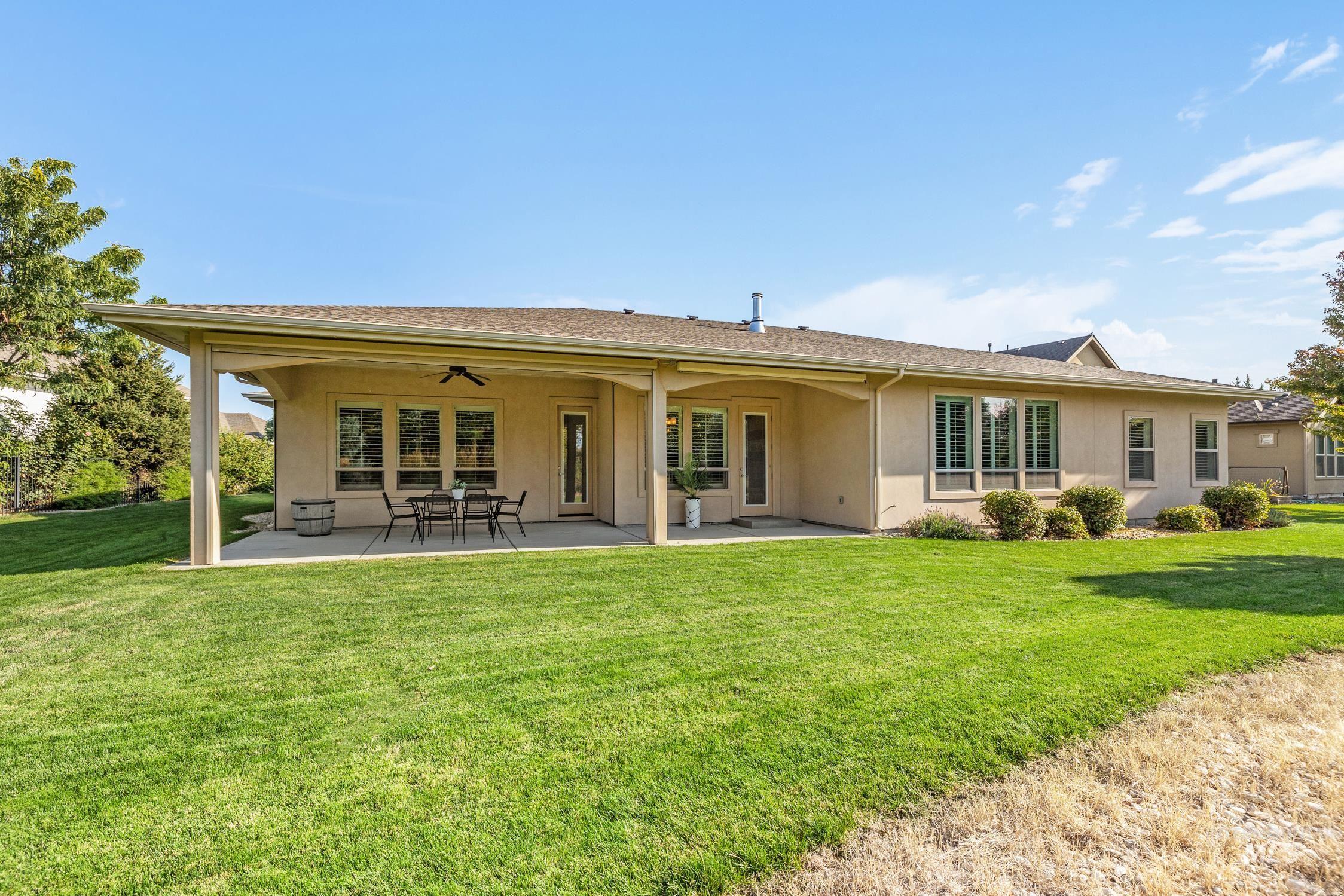 12259 W Seven Lakes Ln