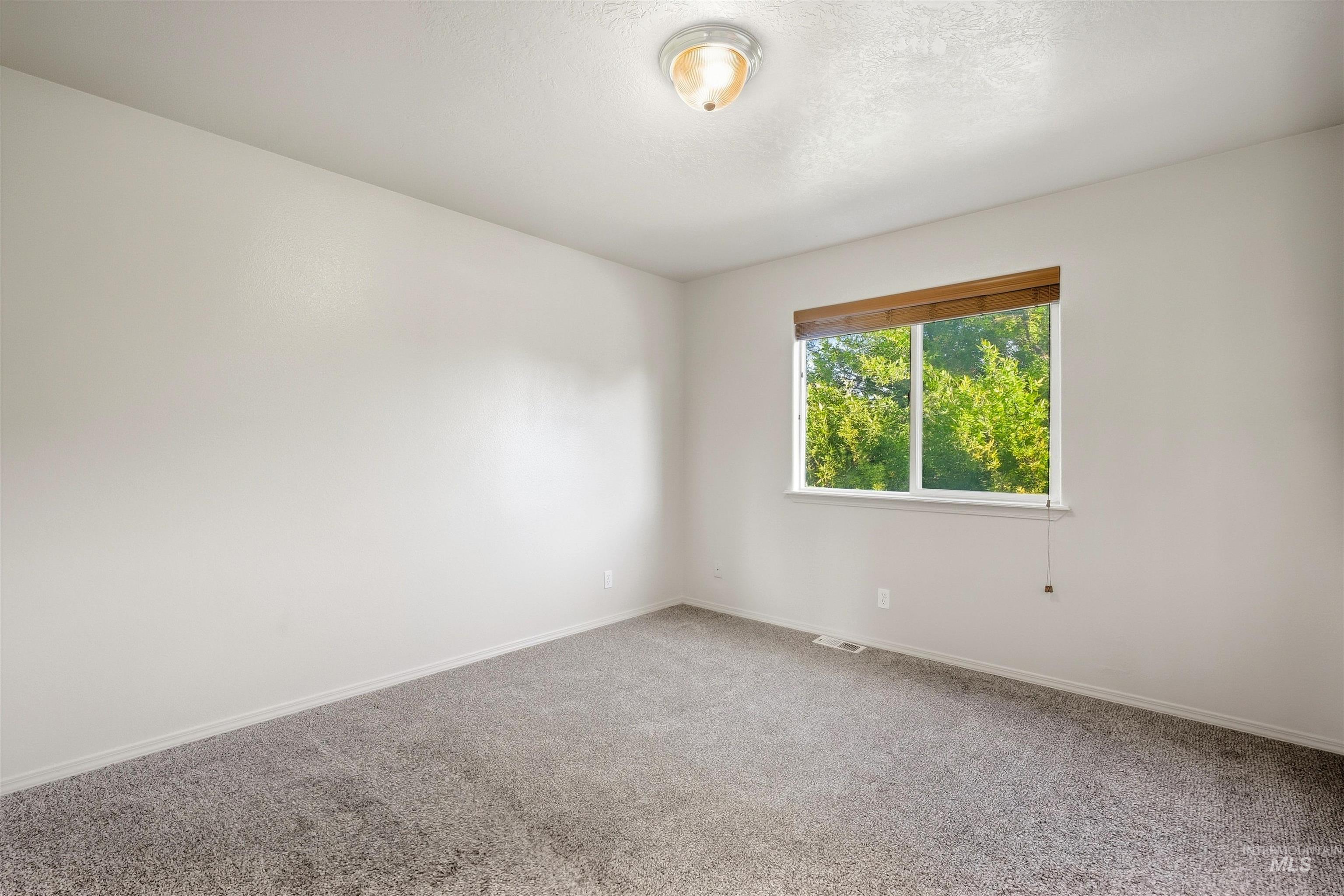 1209 Gold Creek Dr