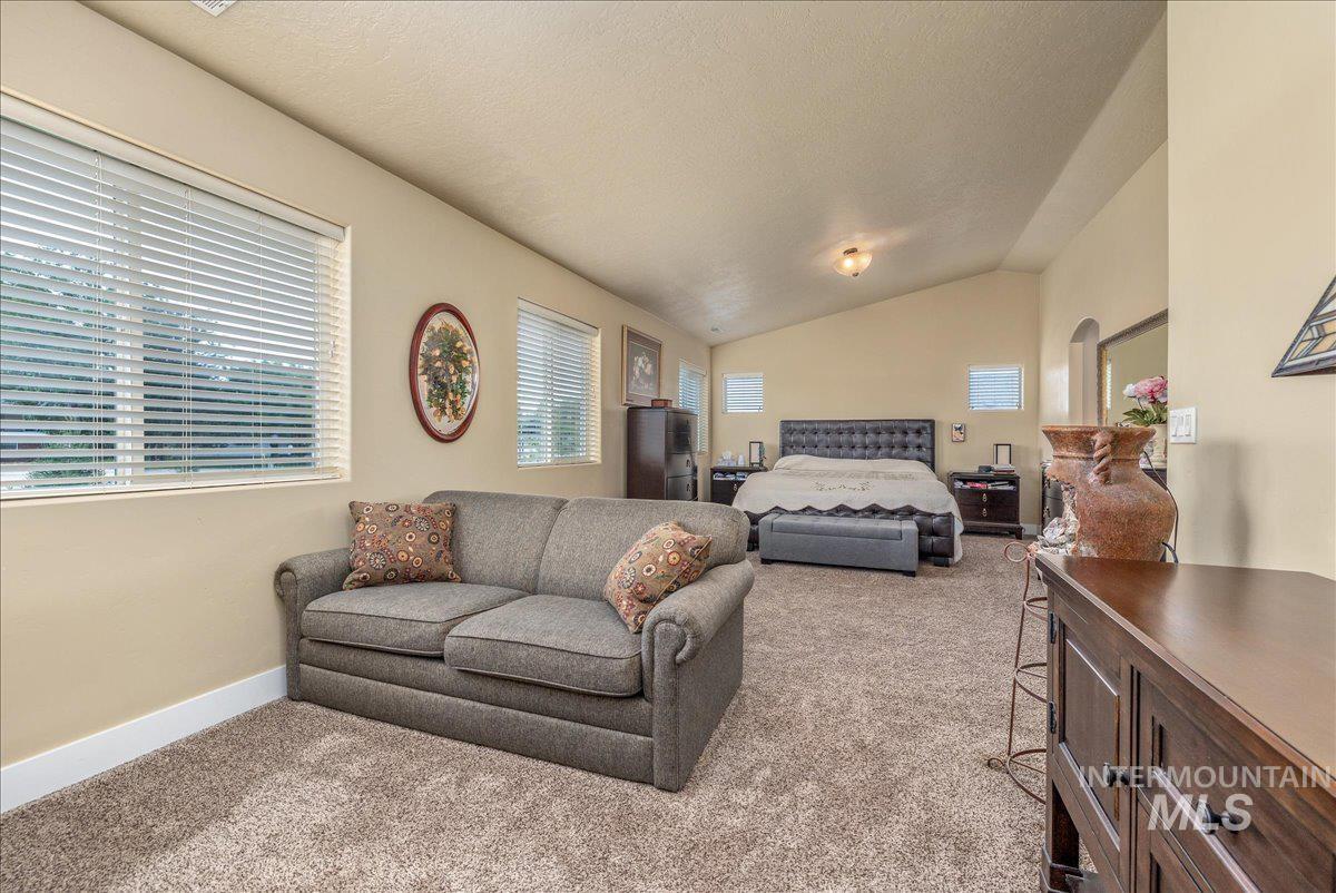 12621 S Carriage Hill Way