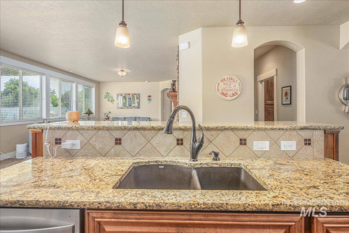 12621 S Carriage Hill Way