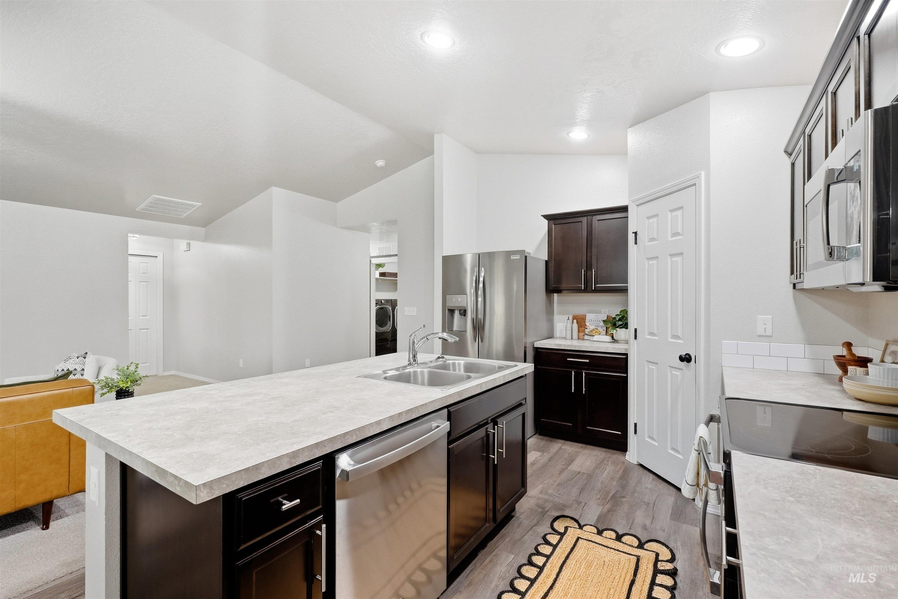 3423 NW 12th Ave