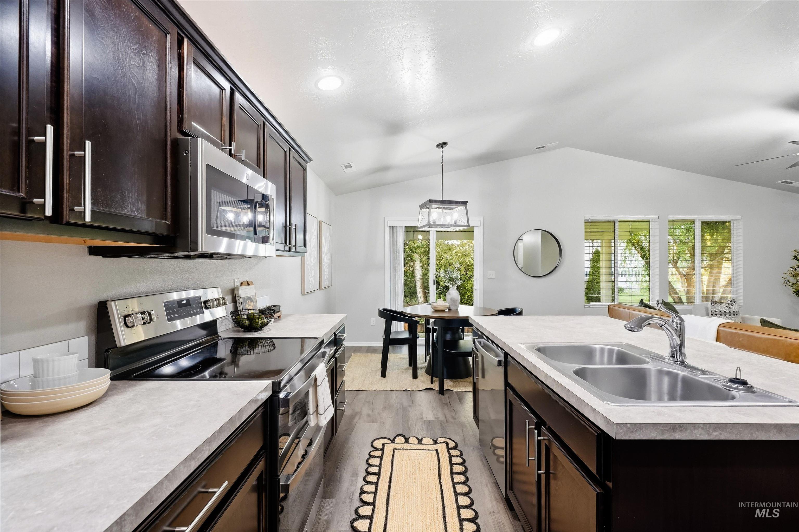 3423 NW 12th Ave