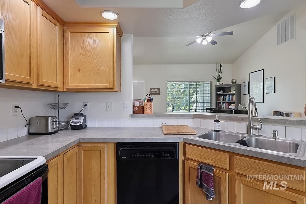 3700 E Downs Ave.