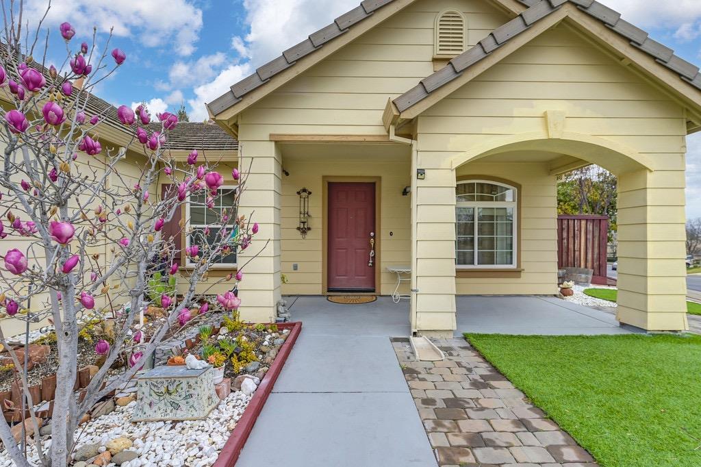 1004 Kirby Court