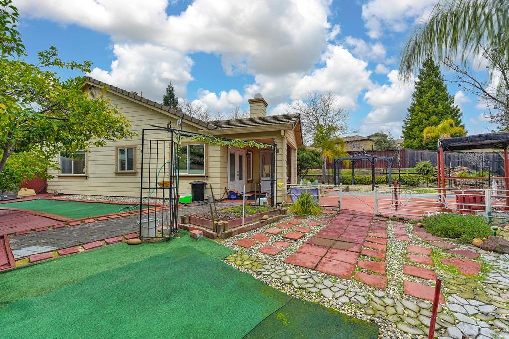 1004 Kirby Court